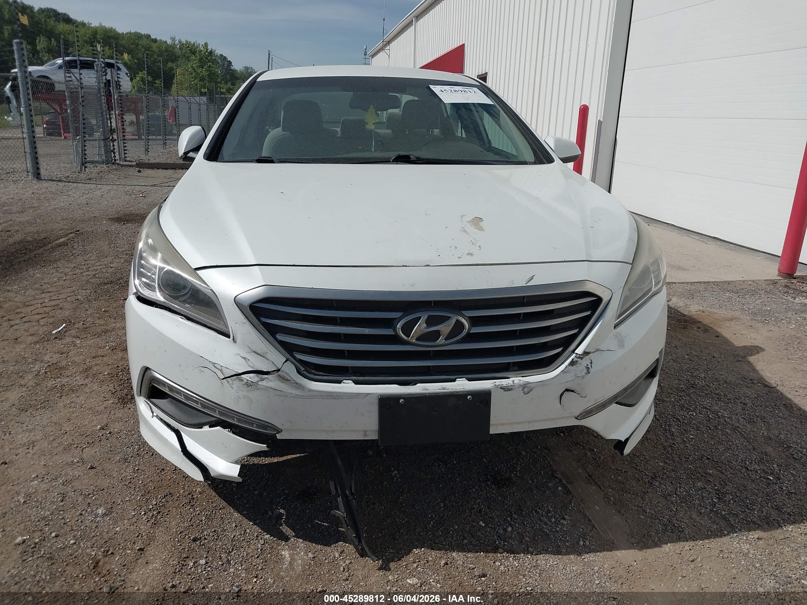 2015 Hyundai Sonata Se White vin: 5NPE24AF2FH224957