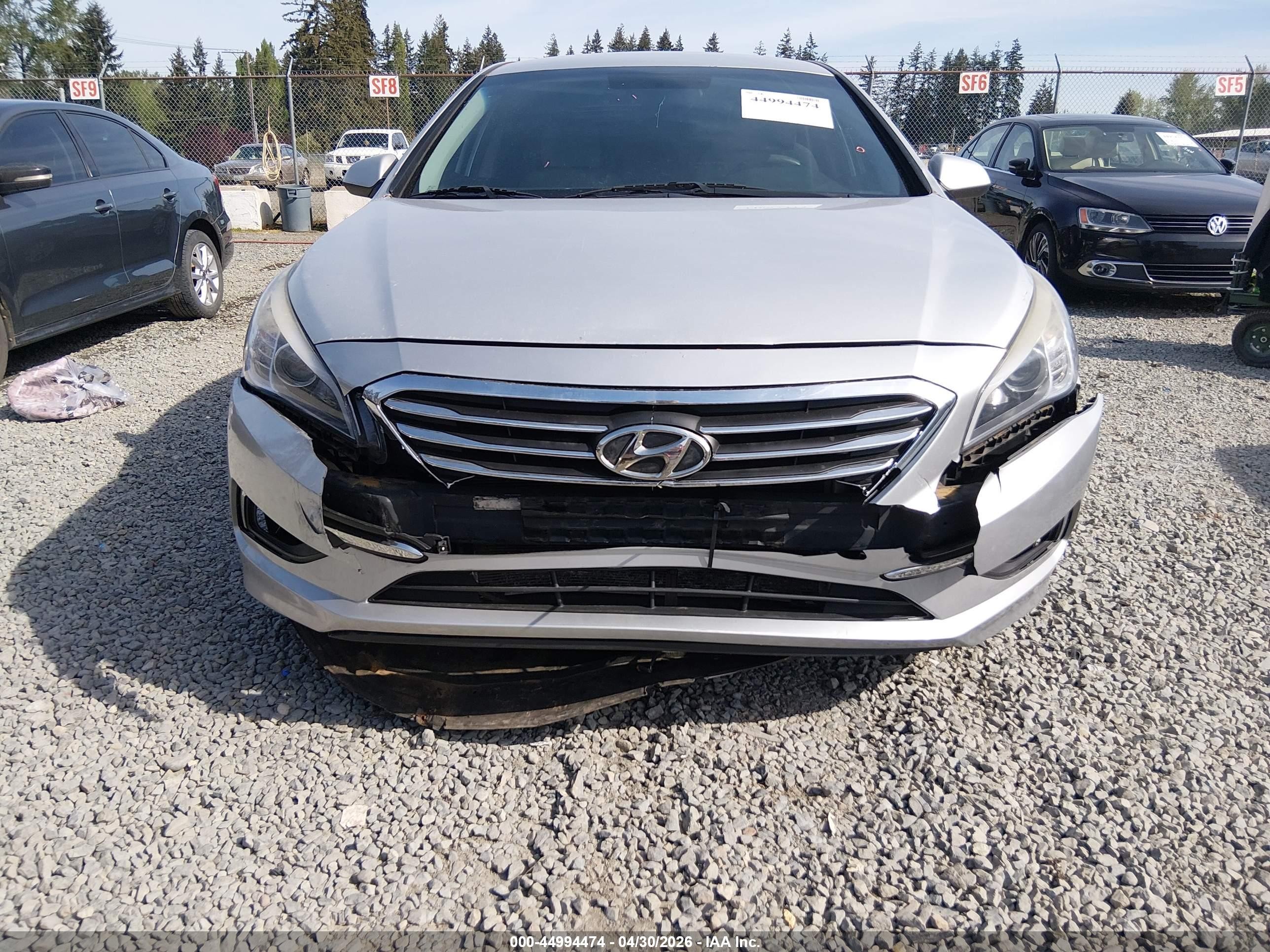 2016 Hyundai Sonata   Silver vin: 5NPE24AF2GH394270