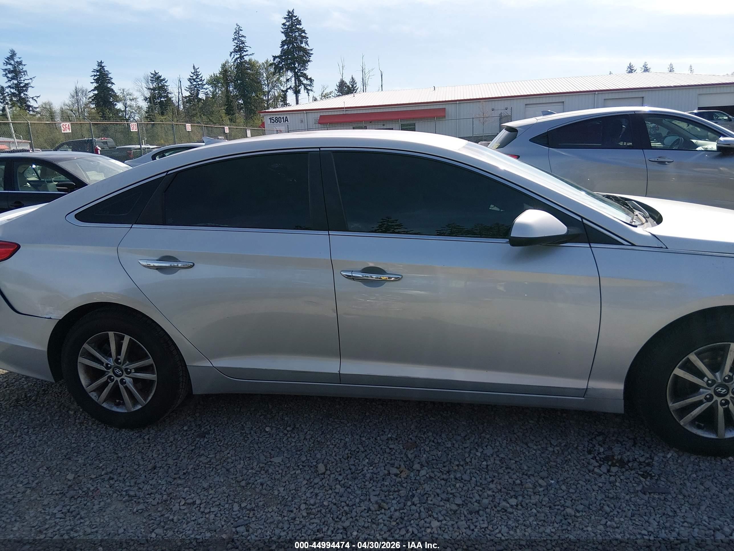 2016 Hyundai Sonata   Silver vin: 5NPE24AF2GH394270