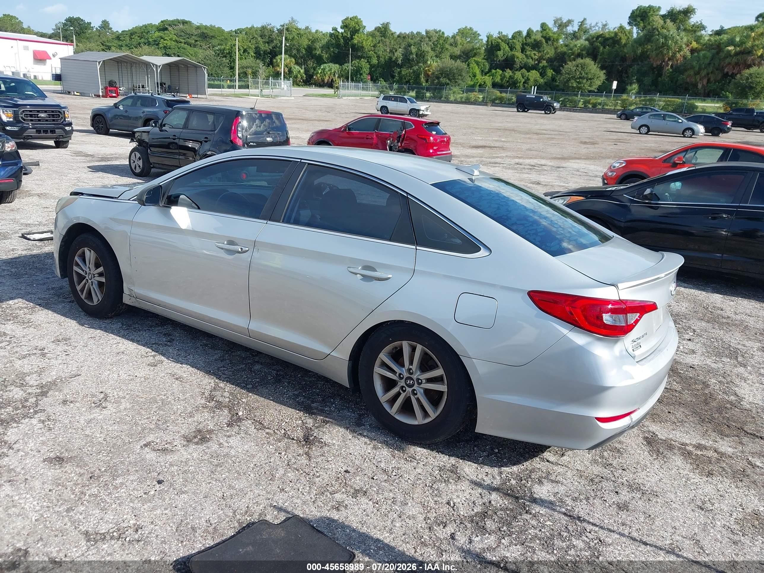2017 Hyundai Sonata Серебряный vin: 5NPE24AF2HH503974