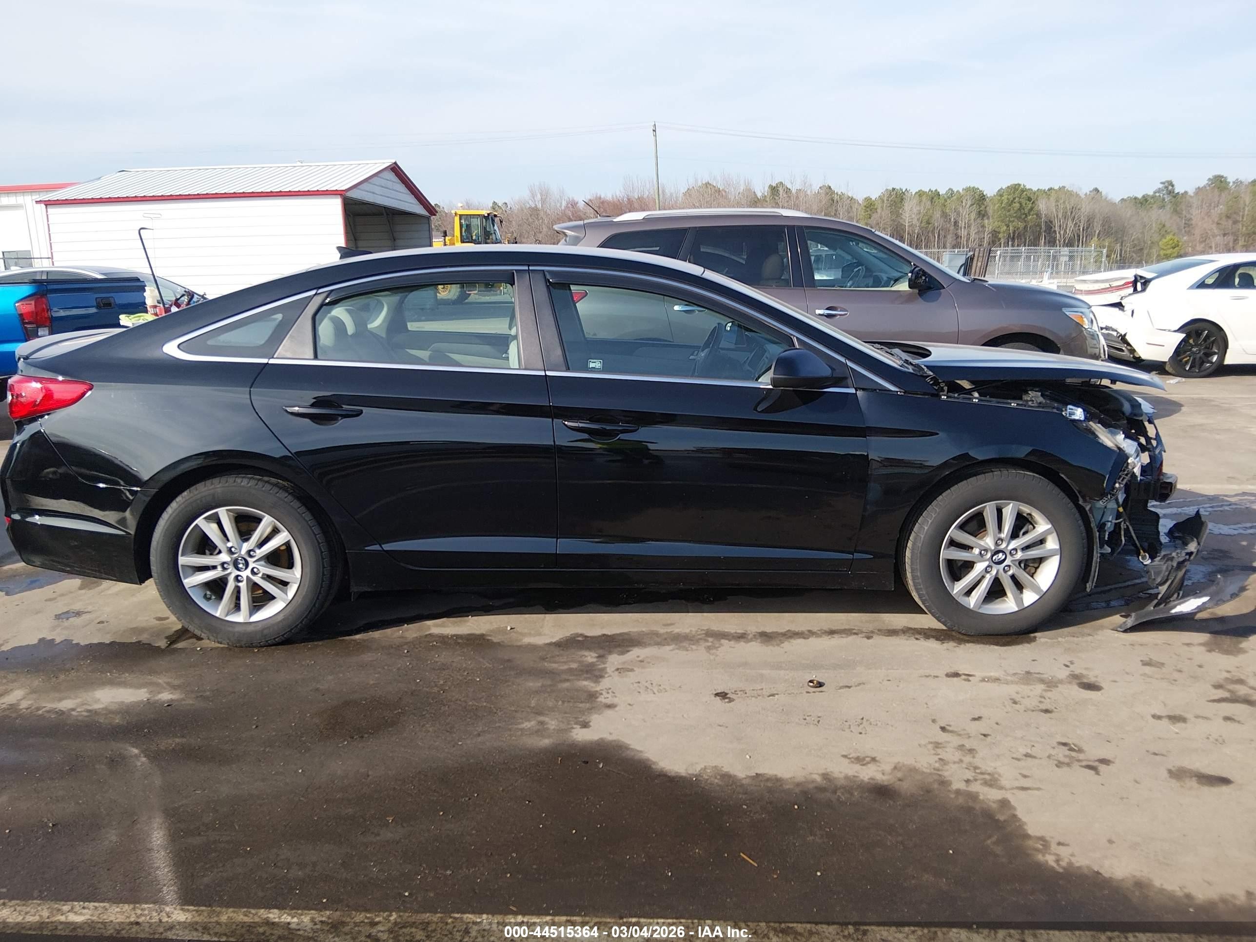 2015 Hyundai Sonata Se Black vin: 5NPE24AF3FH005568