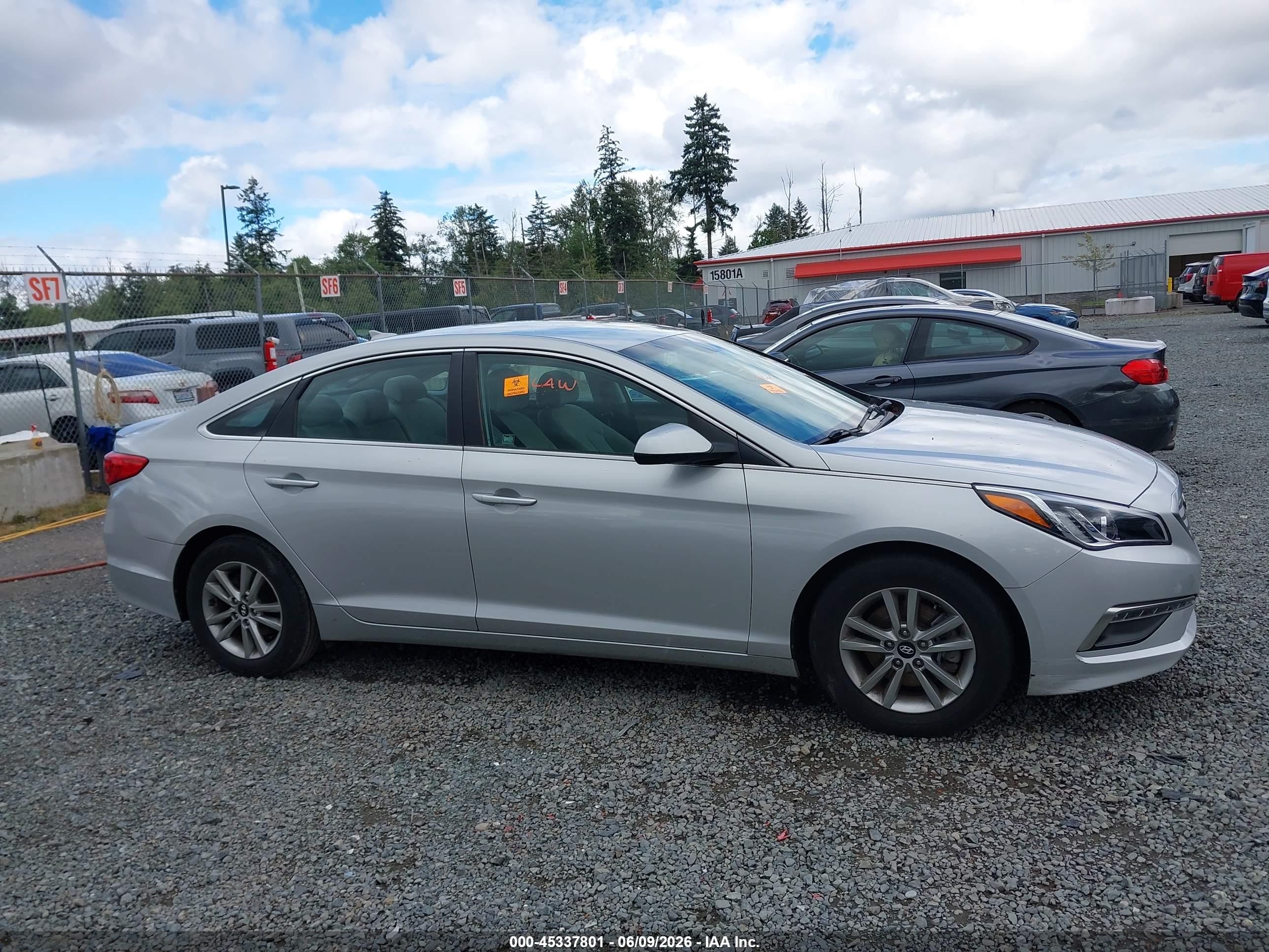 2015 Hyundai Sonata Se Gray vin: 5NPE24AF3FH021737
