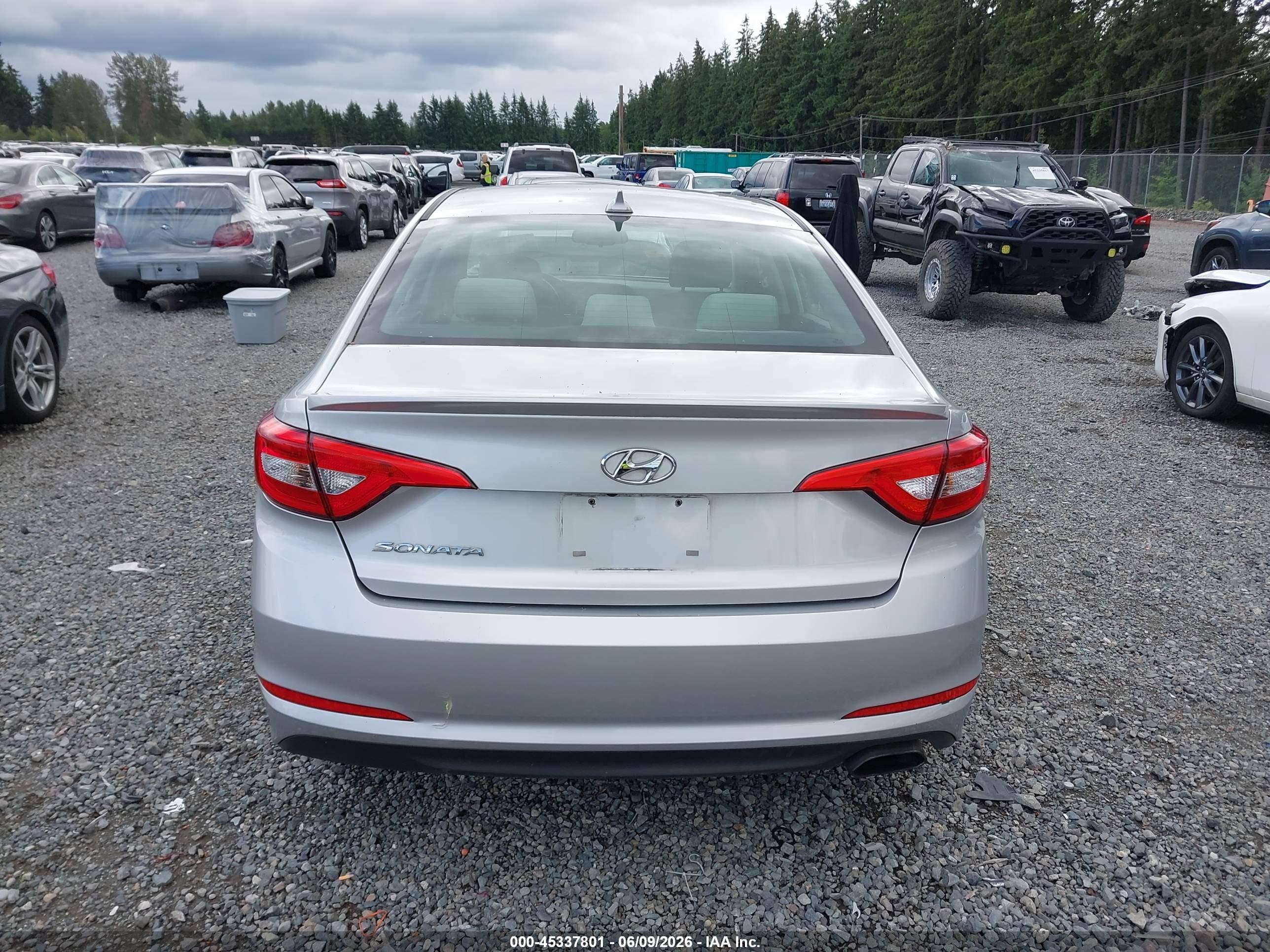 2015 Hyundai Sonata Se Gray vin: 5NPE24AF3FH021737