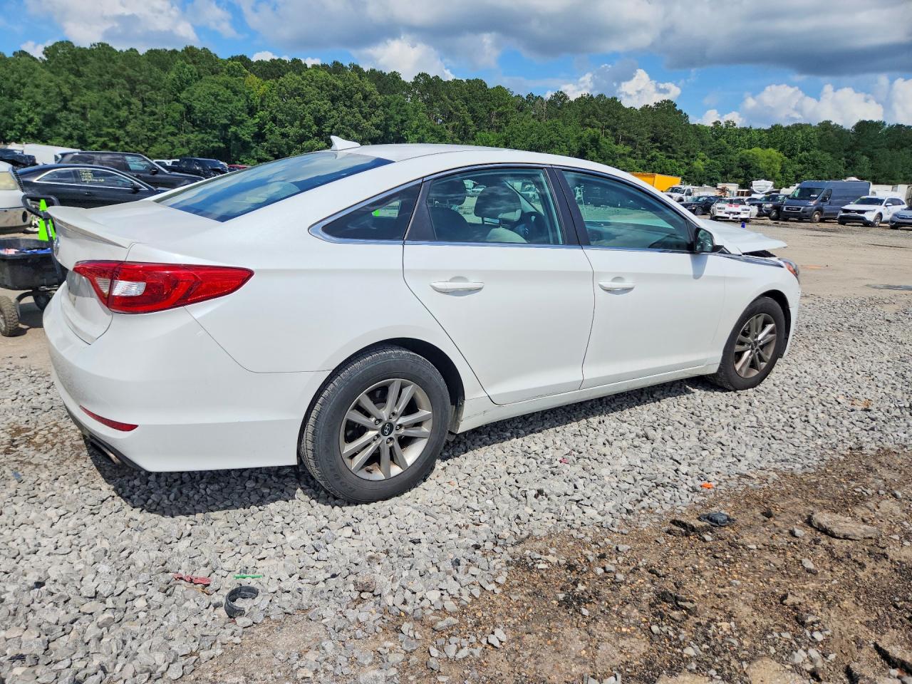 2015 Hyundai Sonata Se White vin: 5NPE24AF3FH038425