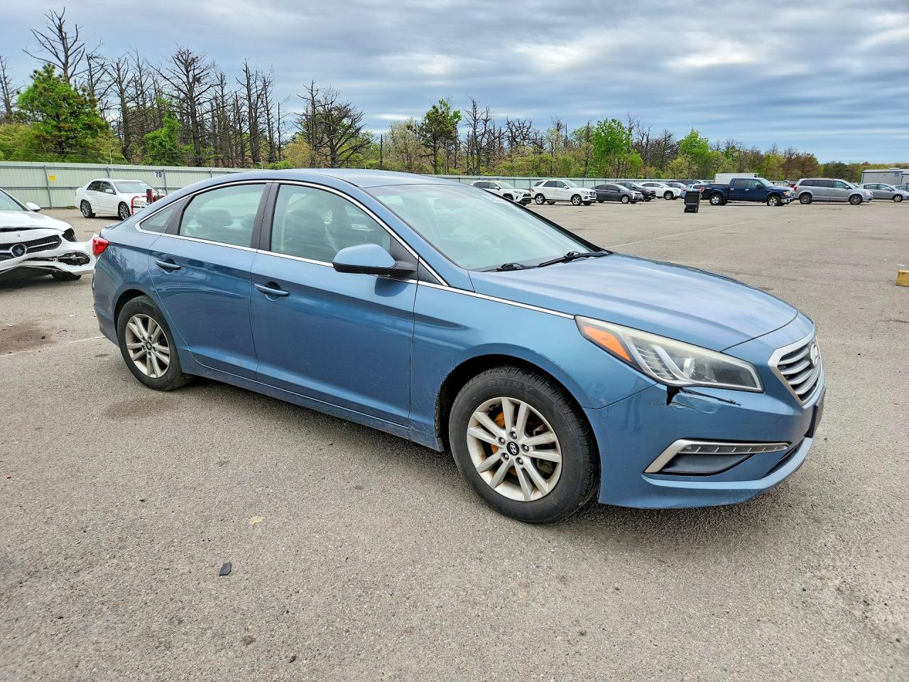2015 Hyundai Sonata Se Синий vin: 5NPE24AF3FH071408