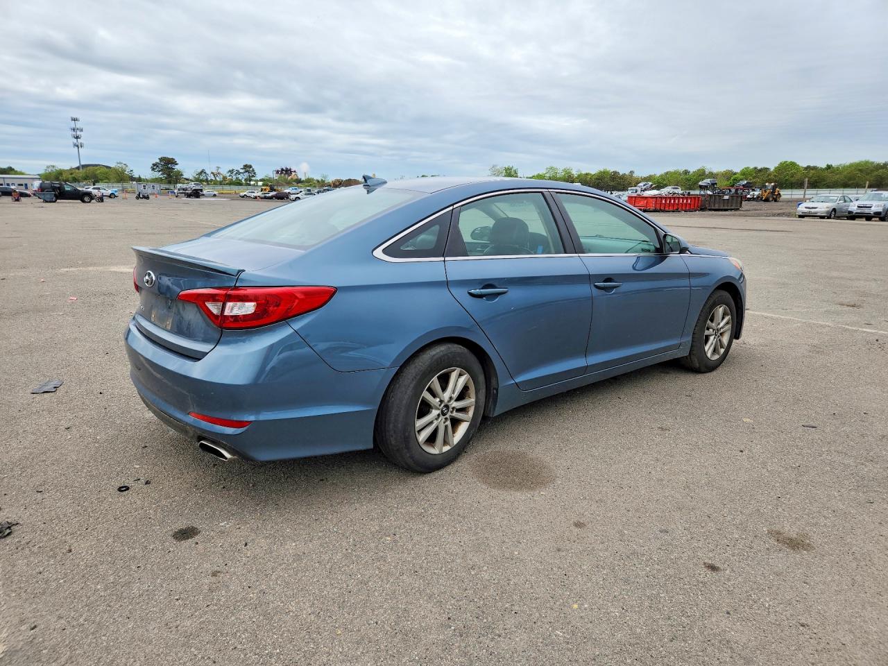 2015 Hyundai Sonata Se Синий vin: 5NPE24AF3FH071408