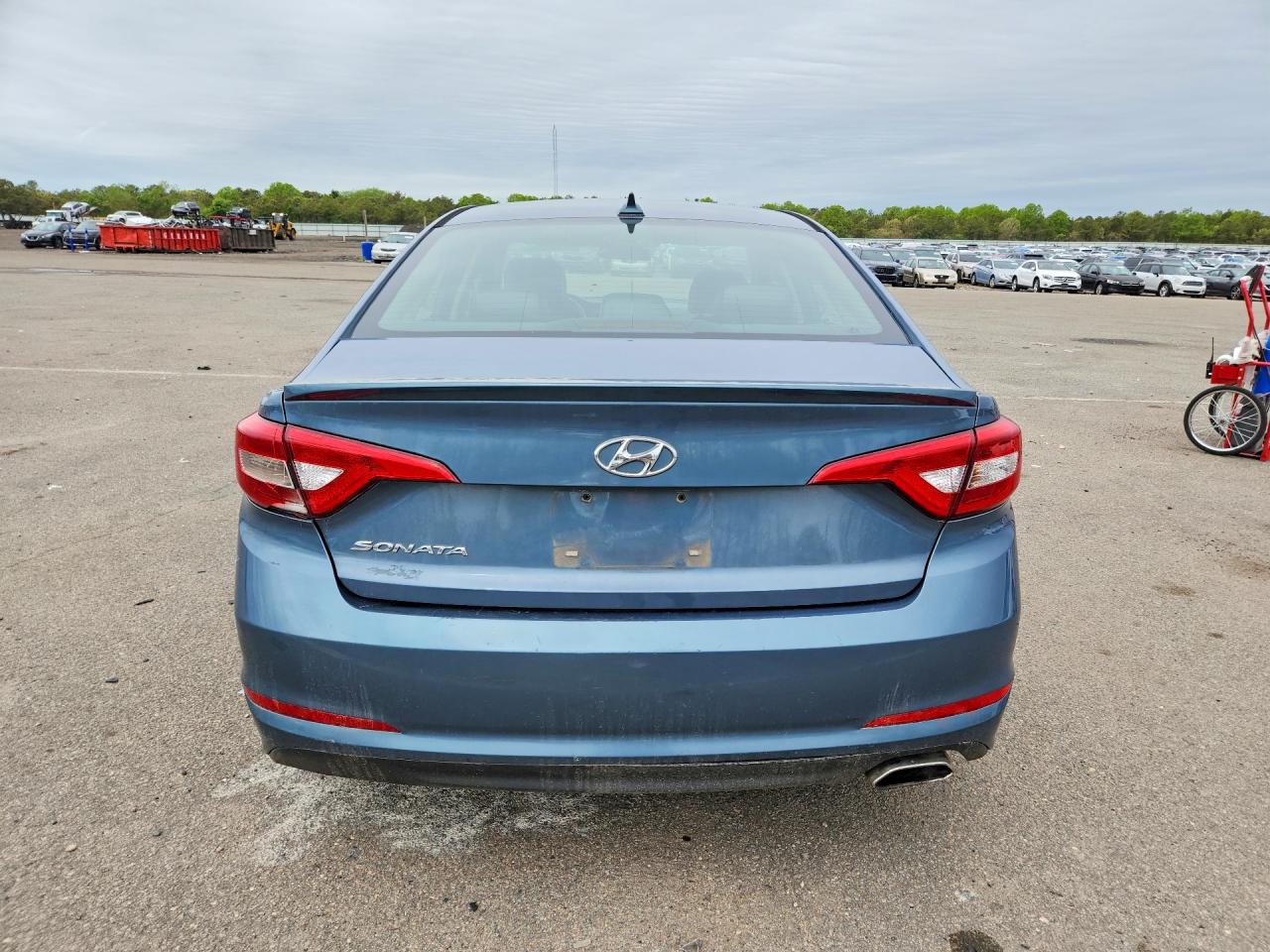 2015 Hyundai Sonata Se Синий vin: 5NPE24AF3FH071408