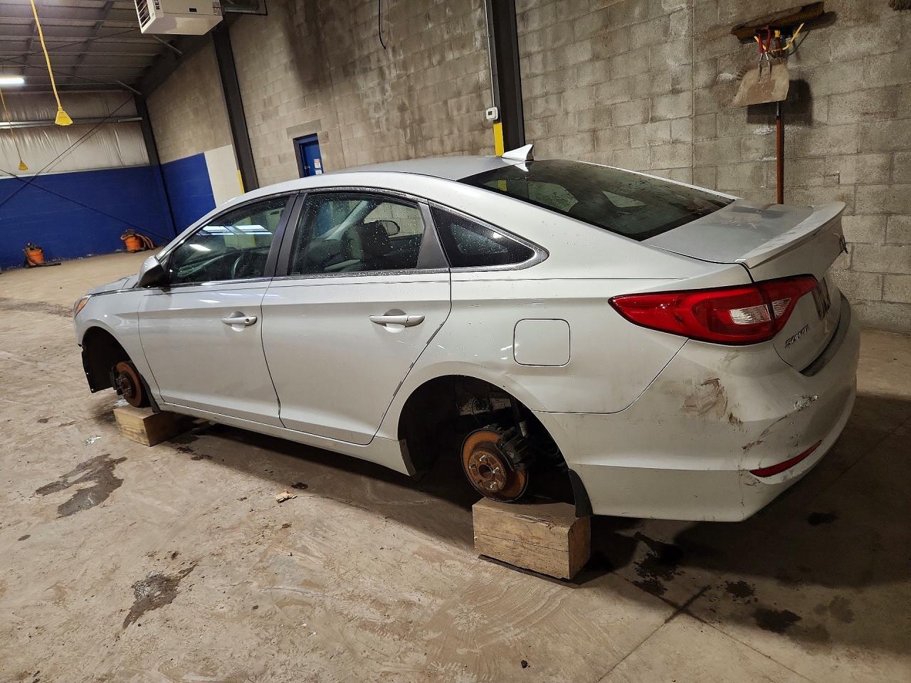 2015 Hyundai Sonata Se Silver vin: 5NPE24AF3FH083610