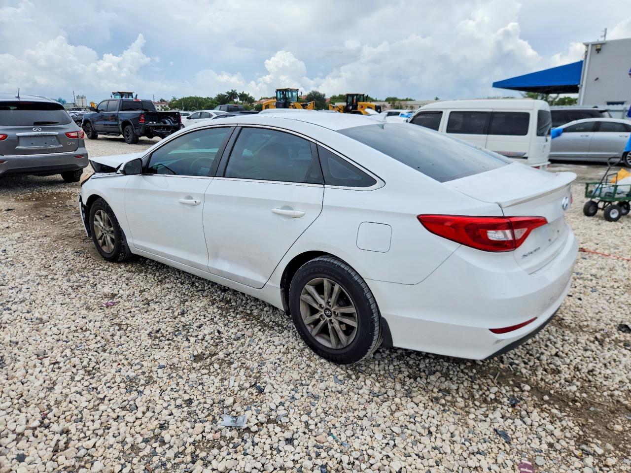 2015 Hyundai Sonata Se White vin: 5NPE24AF3FH086751