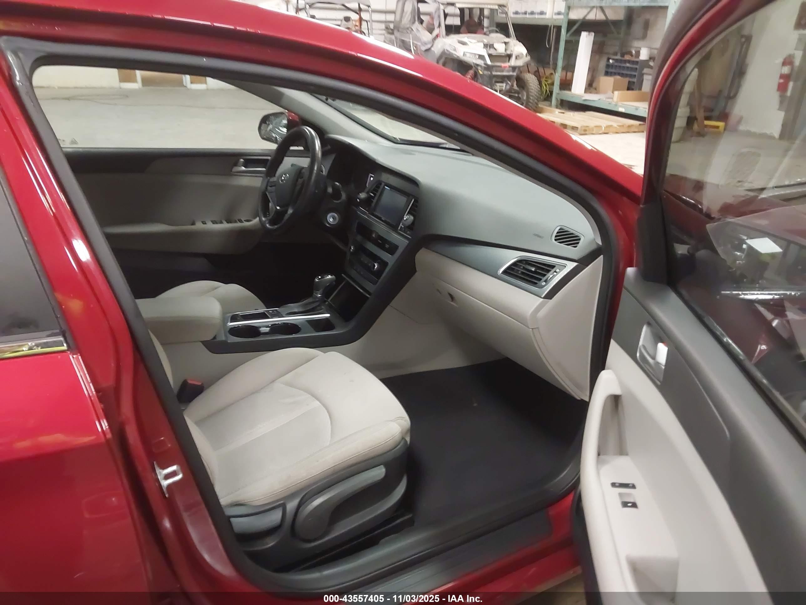 2015 Hyundai Sonata Se Красный vin: 5NPE24AF3FH136628