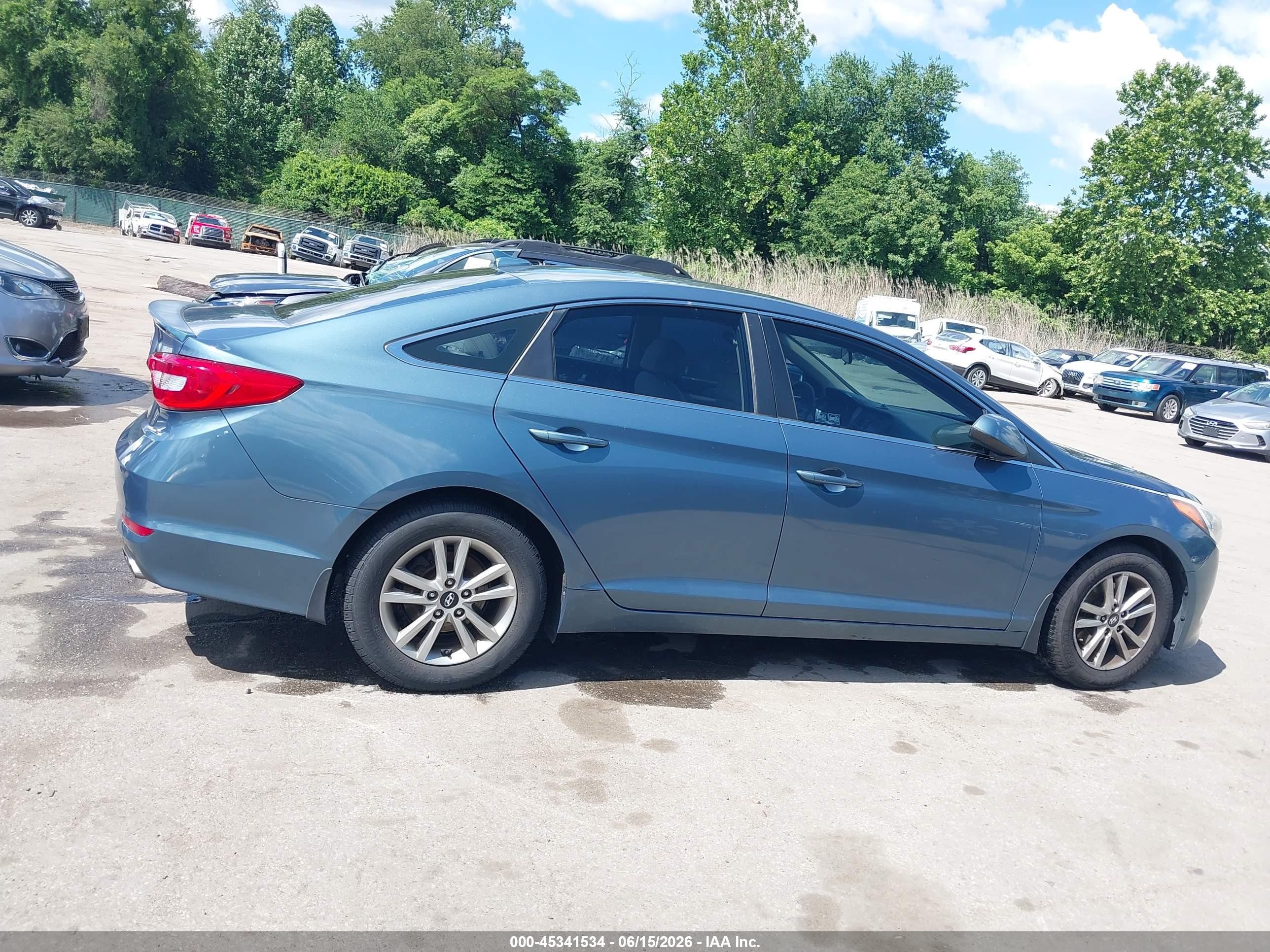 2015 Hyundai Sonata Se Blue vin: 5NPE24AF3FH142364