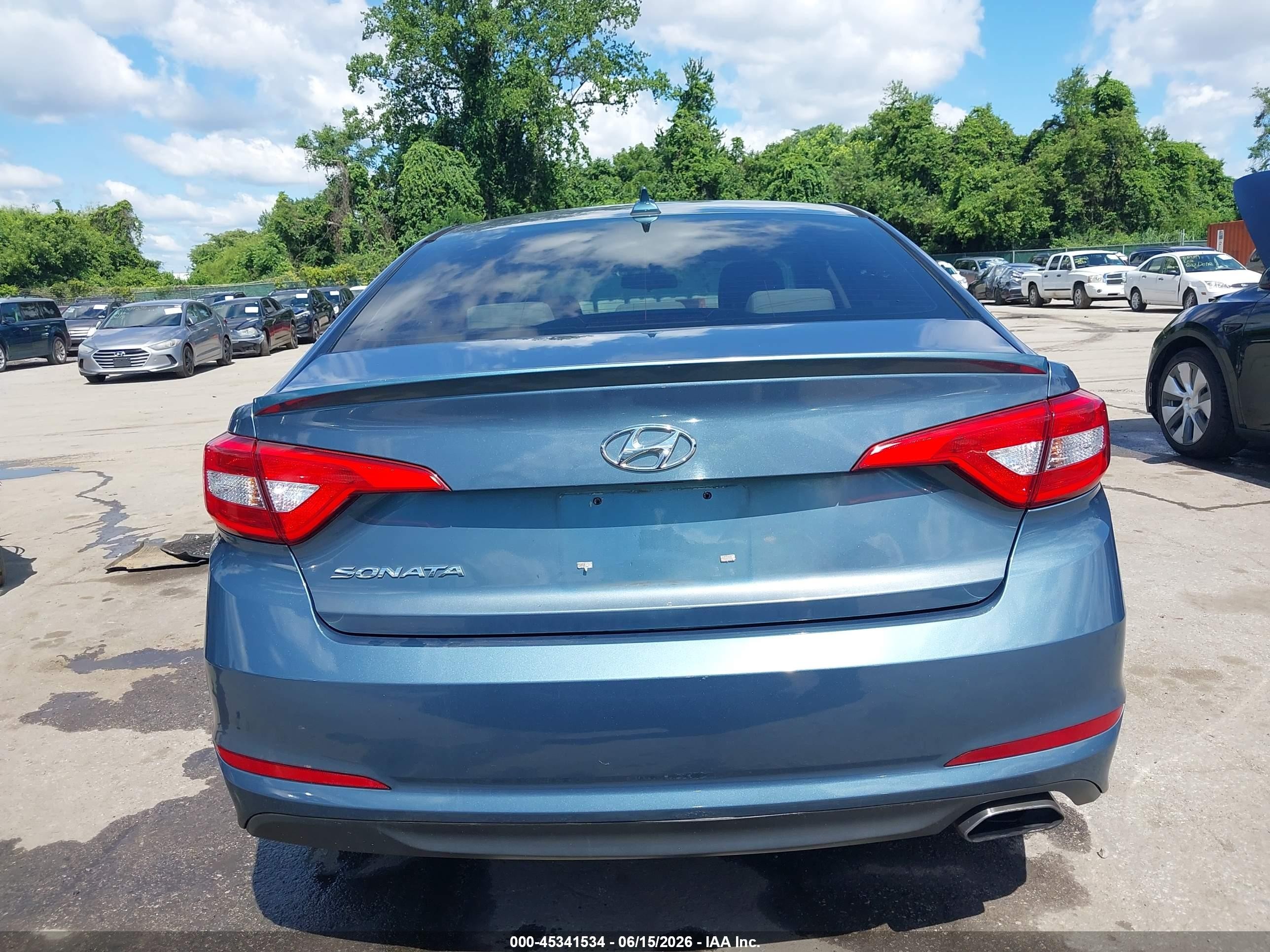 2015 Hyundai Sonata Se Blue vin: 5NPE24AF3FH142364