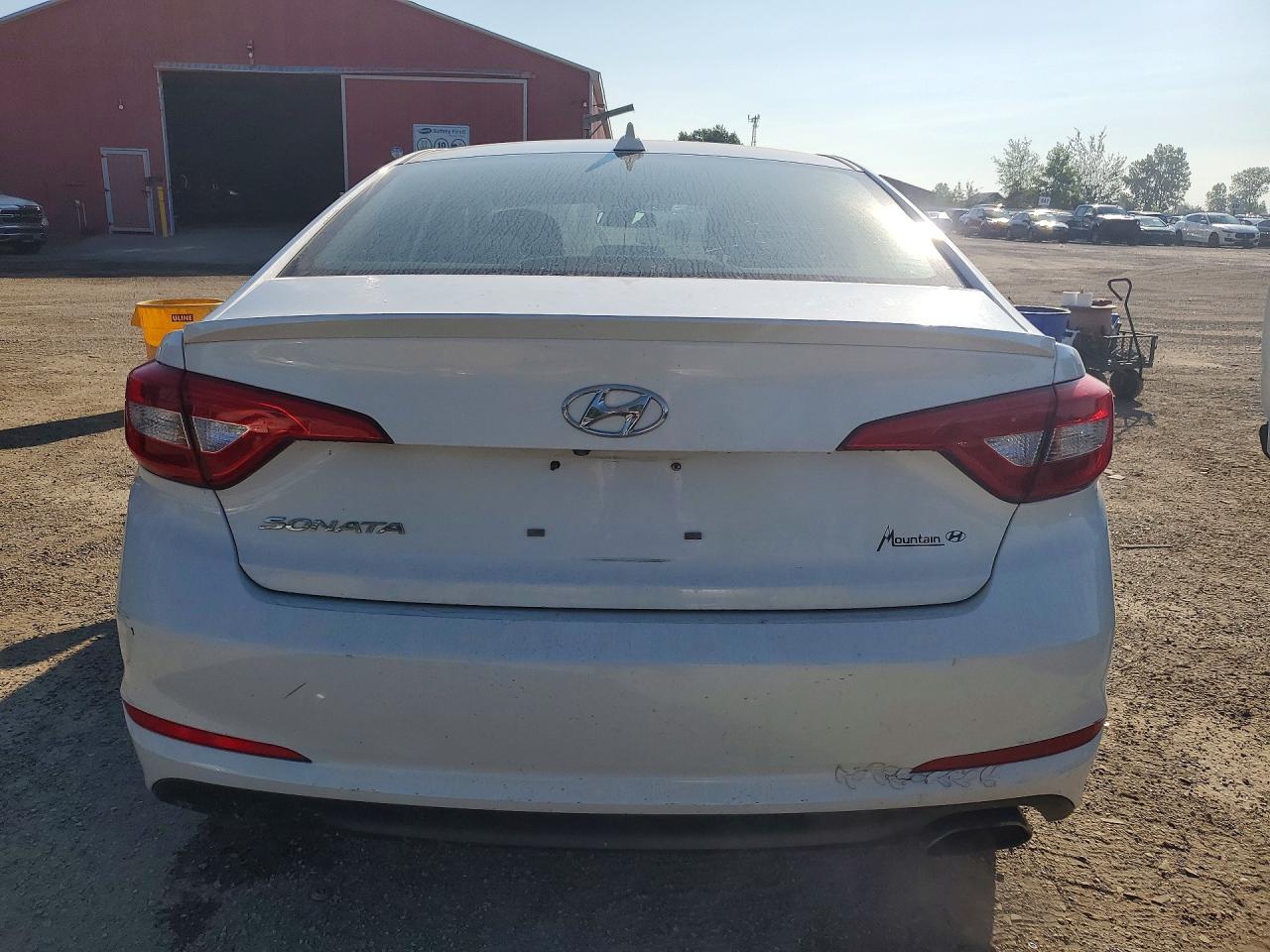 2015 Hyundai Sonata Se Белый vin: 5NPE24AF3FH143756