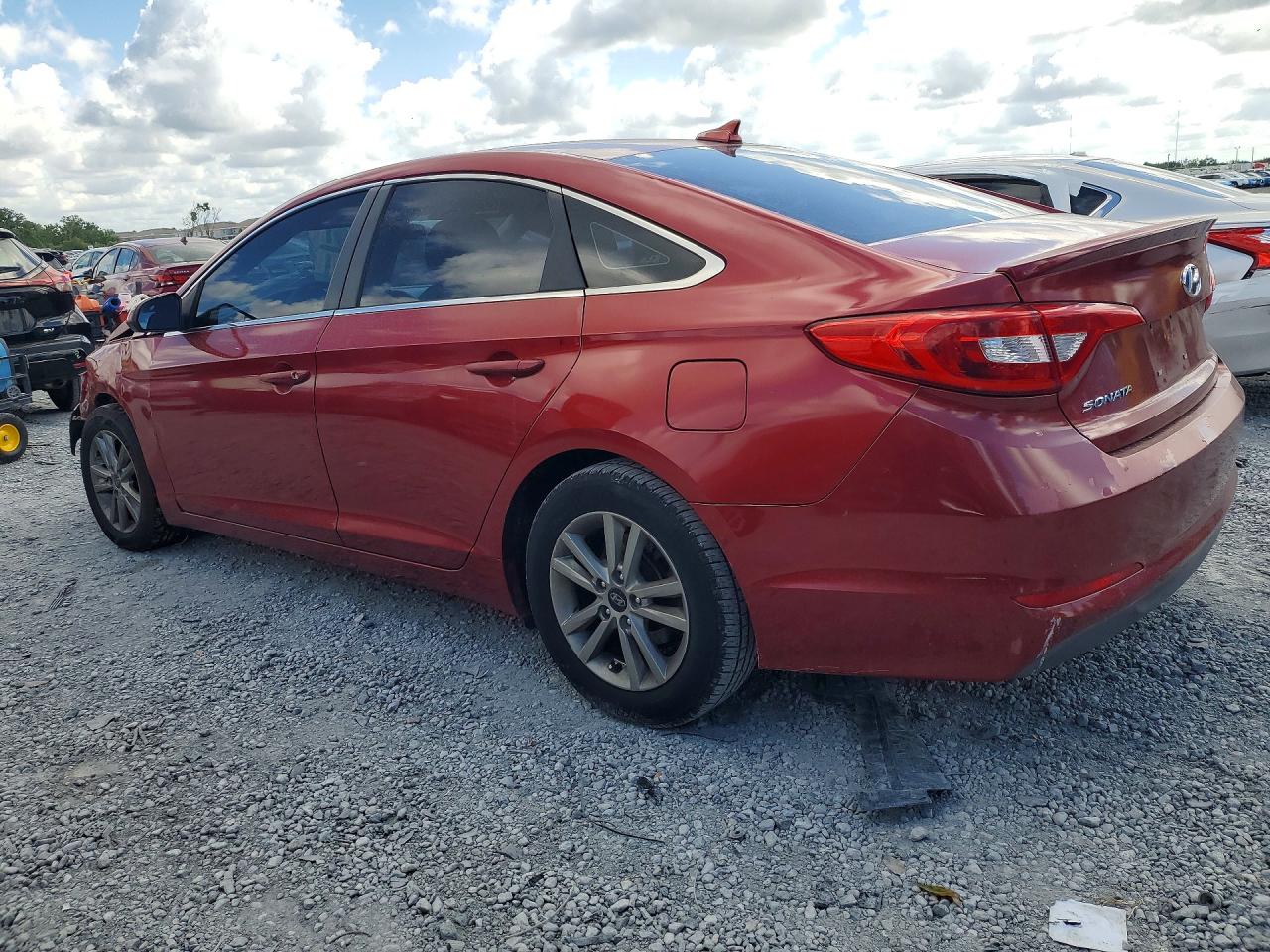 2015 Hyundai Sonata Se Red vin: 5NPE24AF3FH176627