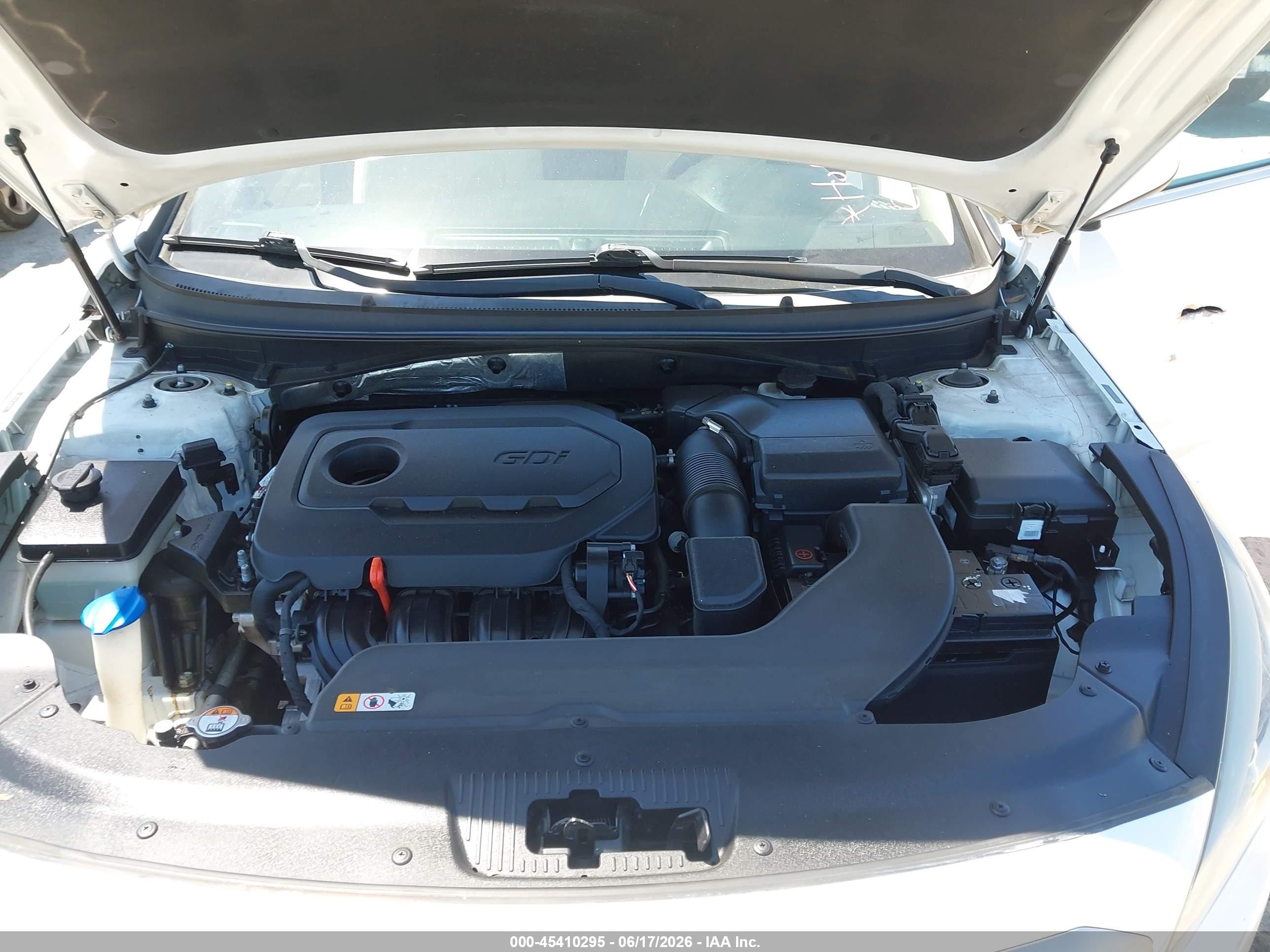 2015 Hyundai Sonata Se White vin: 5NPE24AF3FH184257
