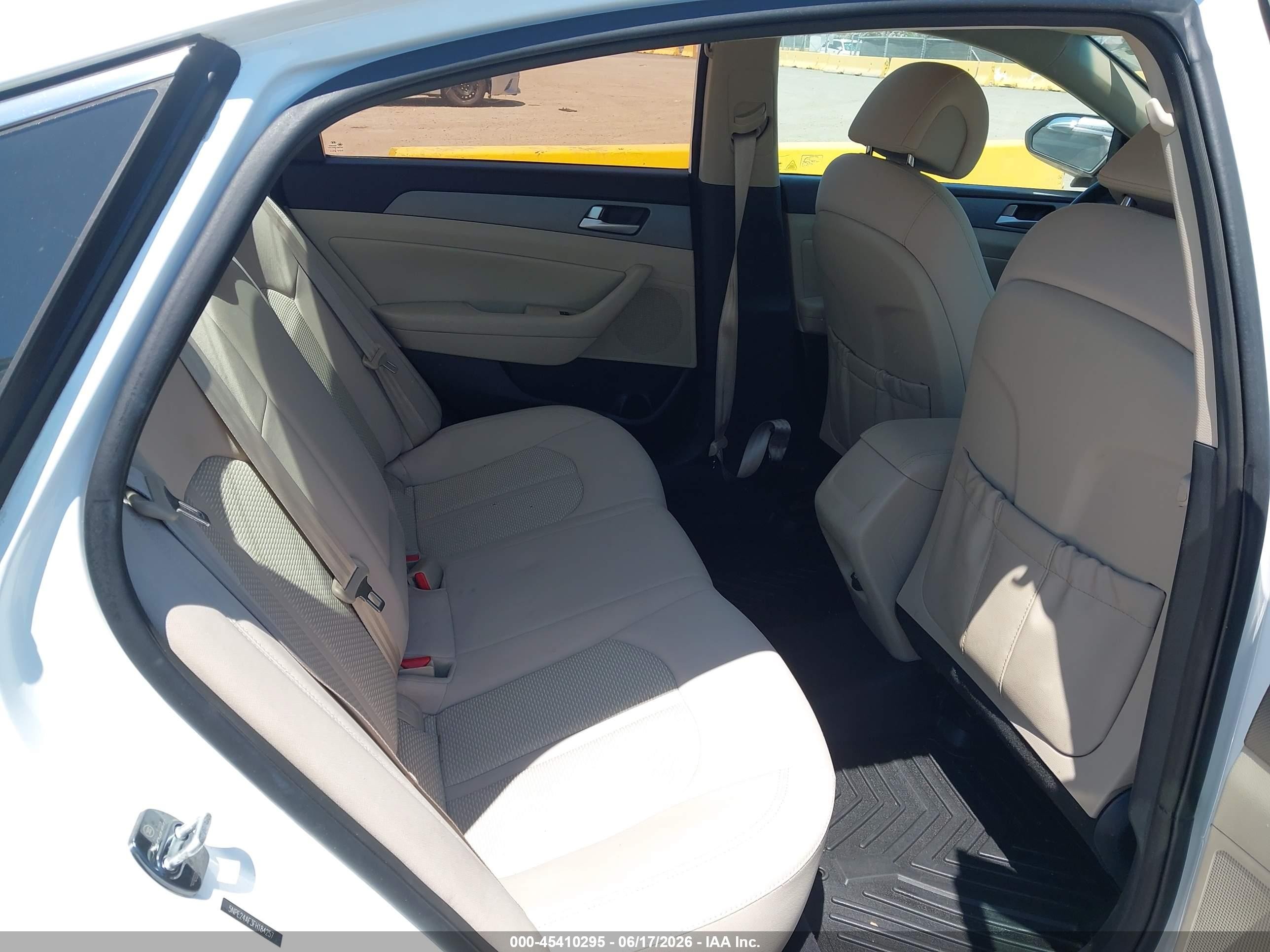 2015 Hyundai Sonata Se White vin: 5NPE24AF3FH184257