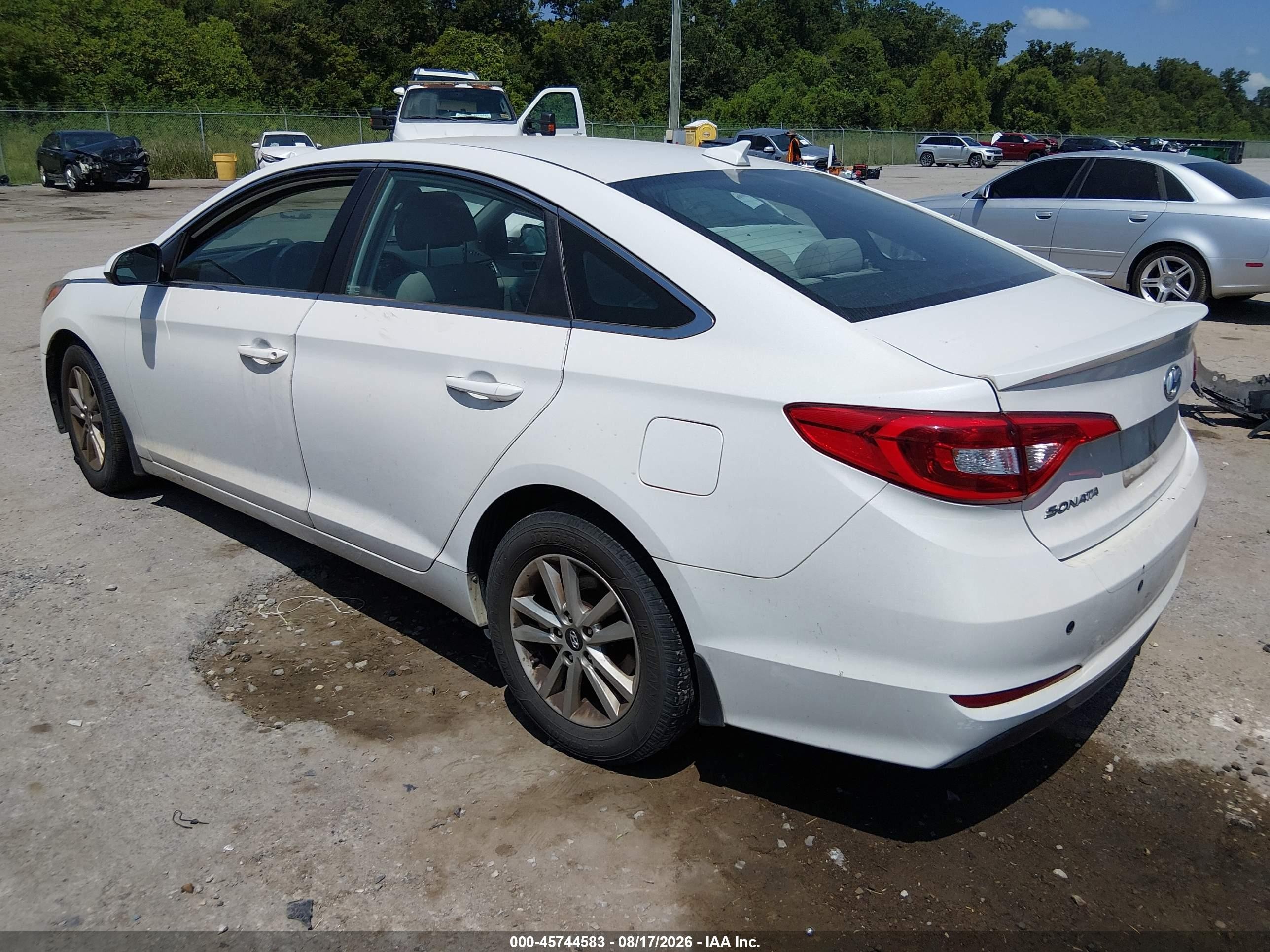2015 Hyundai Sonata Se White vin: 5NPE24AF3FH205303