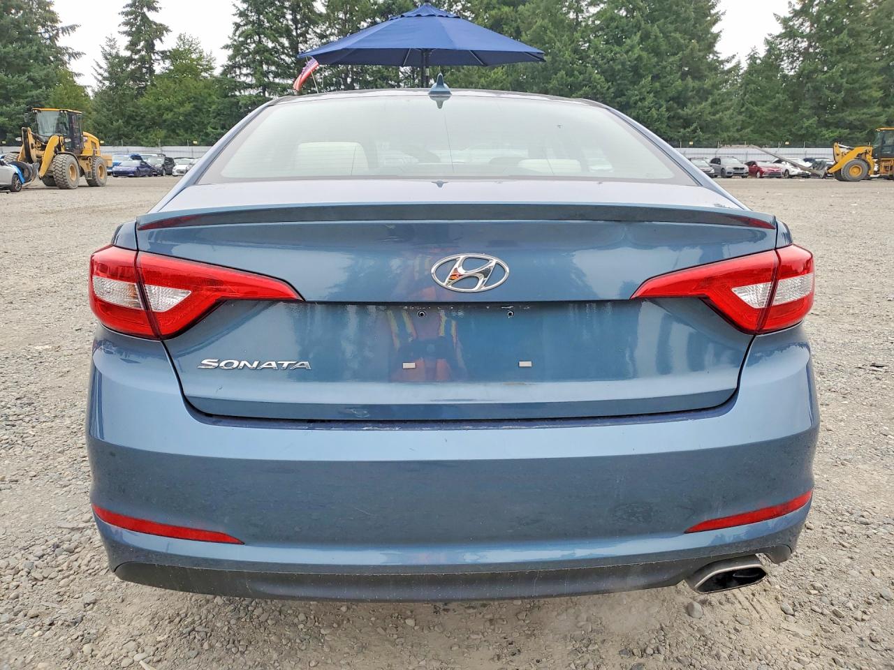 2015 Hyundai Sonata Se Blue vin: 5NPE24AF3FH232016