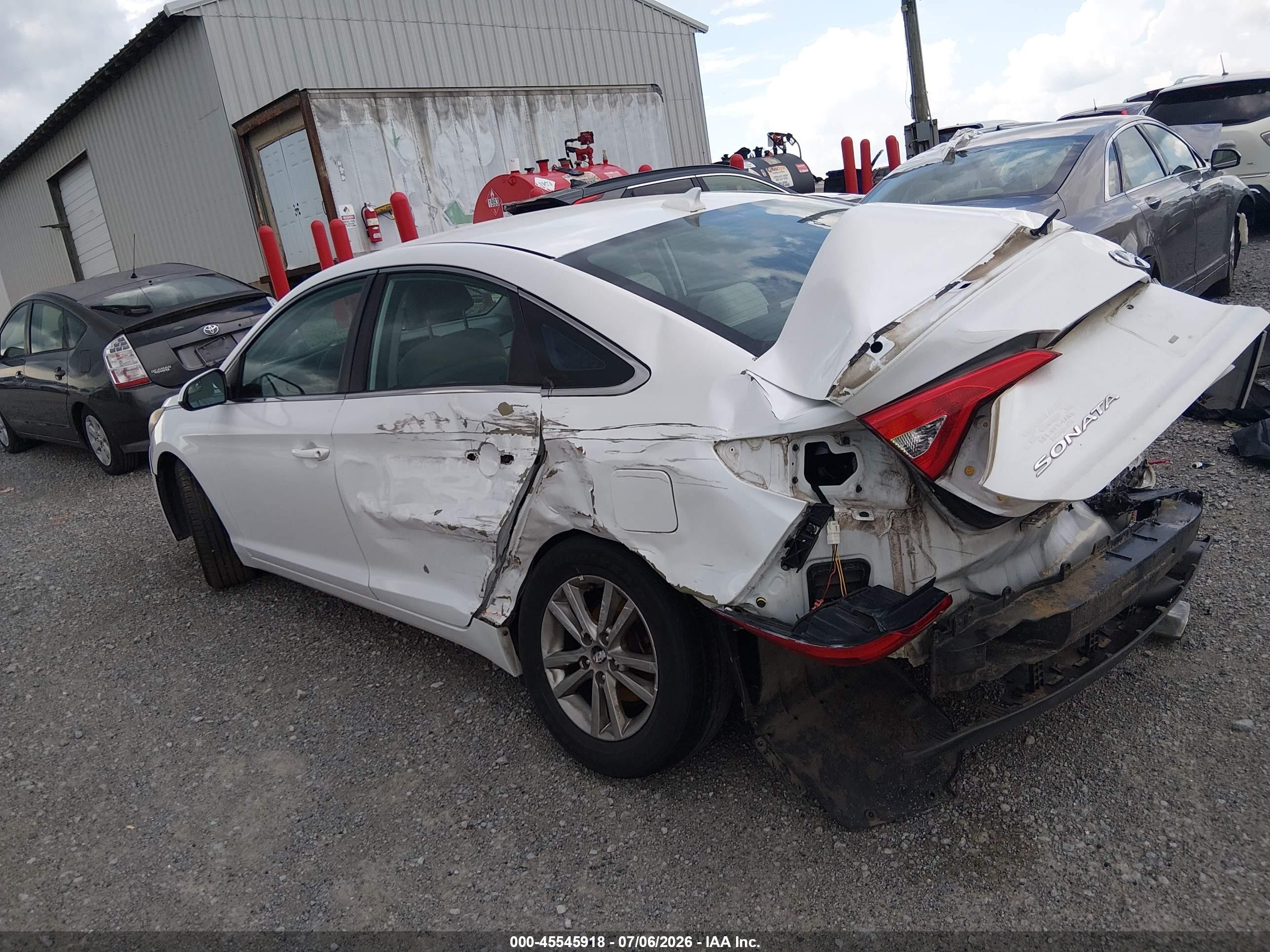 2015 Hyundai Sonata Se White vin: 5NPE24AF3FH242688