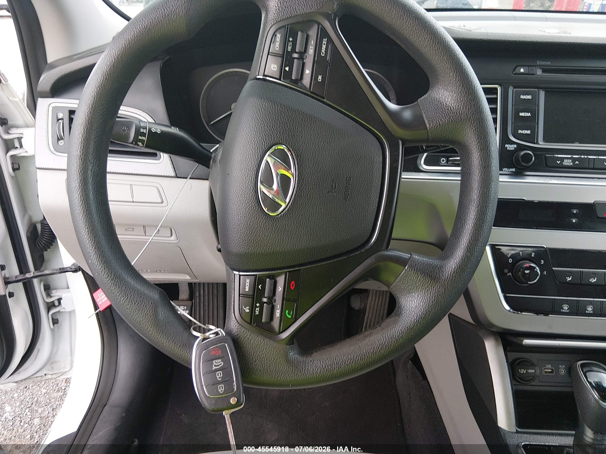 2015 Hyundai Sonata Se White vin: 5NPE24AF3FH242688