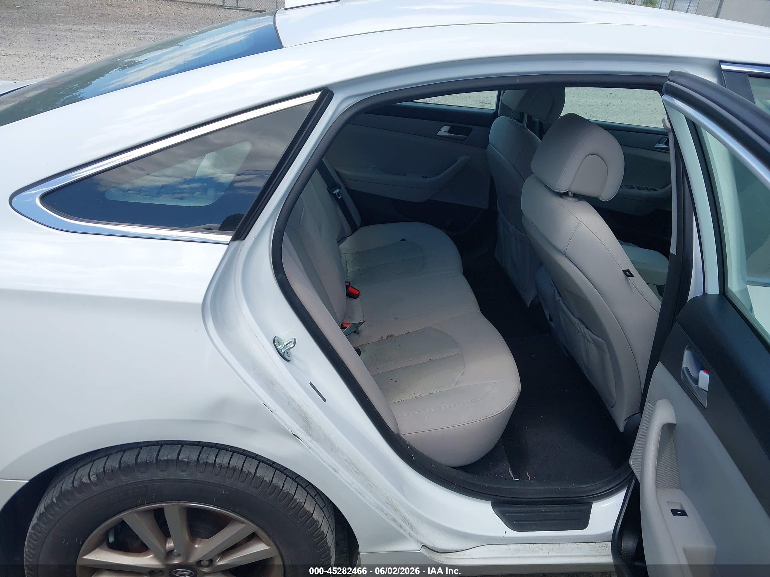 2015 Hyundai Sonata Se White vin: 5NPE24AF3FH258700