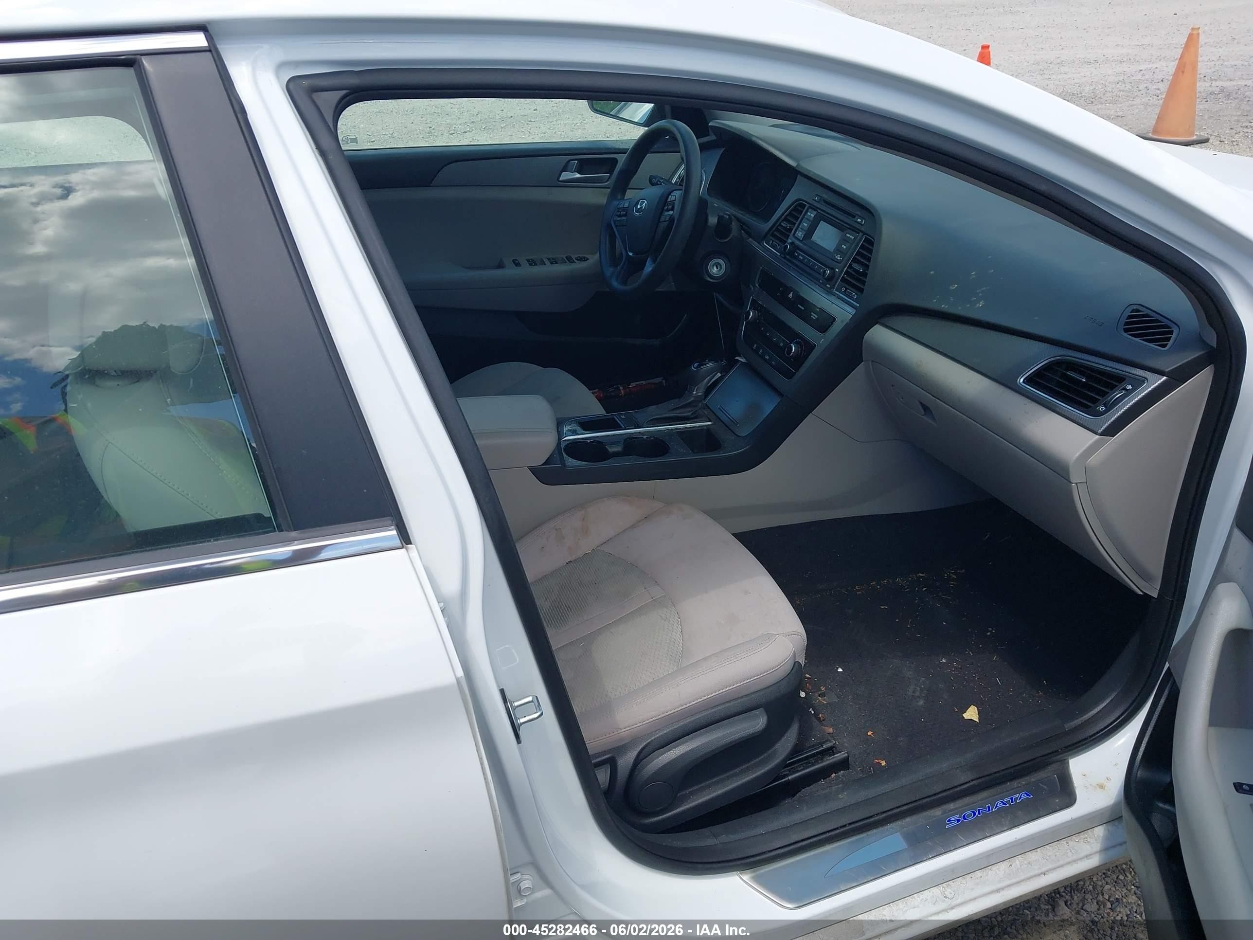 2015 Hyundai Sonata Se White vin: 5NPE24AF3FH258700