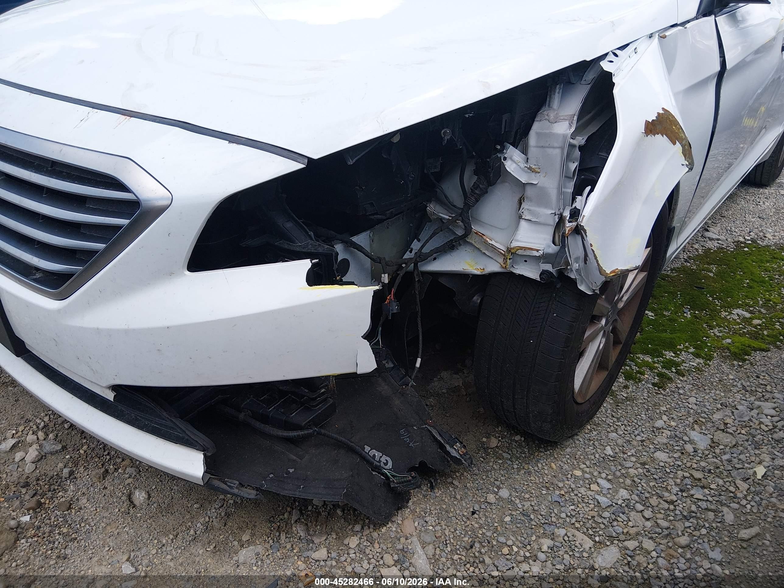 2015 Hyundai Sonata Se White vin: 5NPE24AF3FH258700