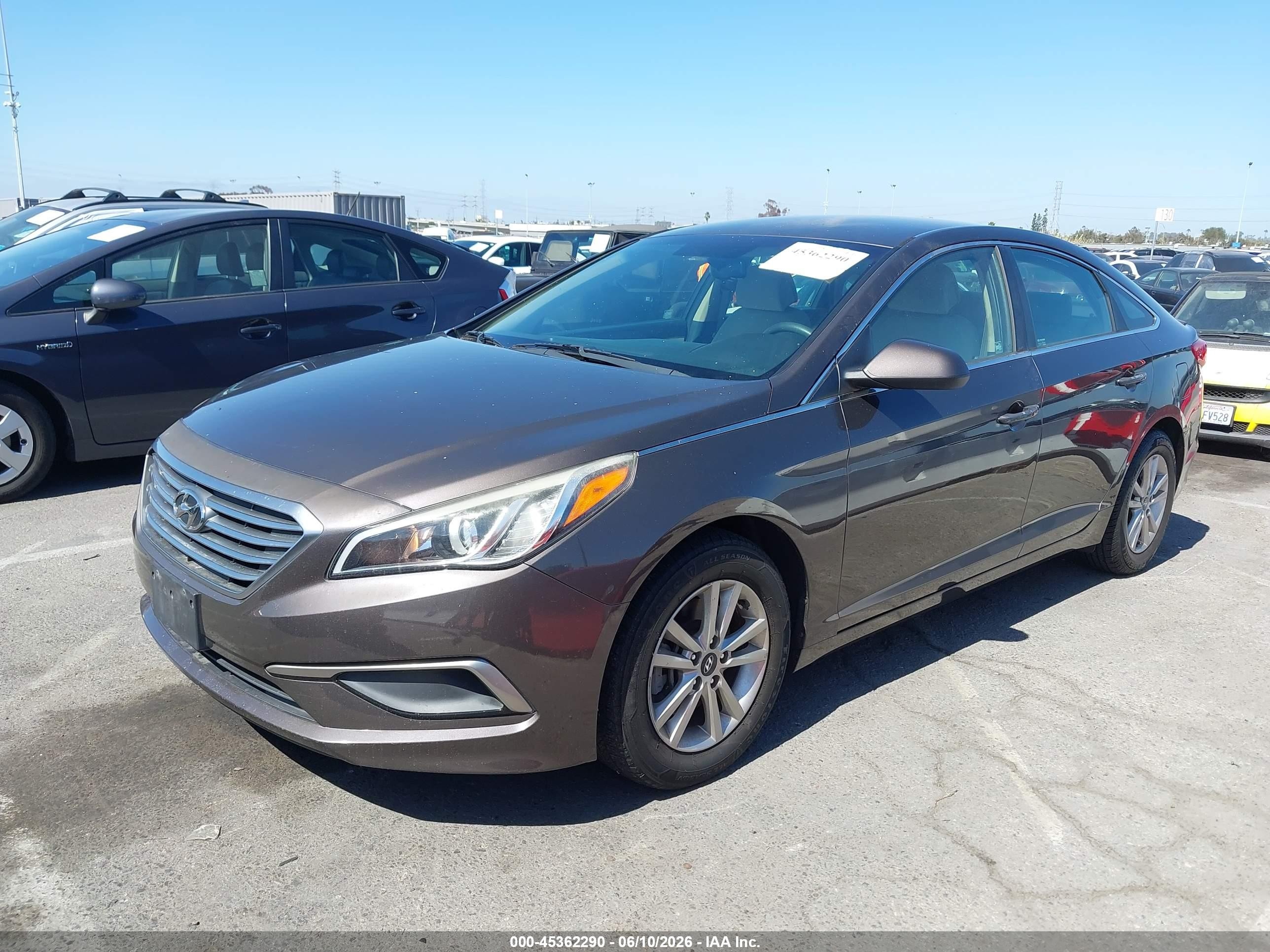 2016 Hyundai Sonata Se Коричневый vin: 5NPE24AF3GH375971
