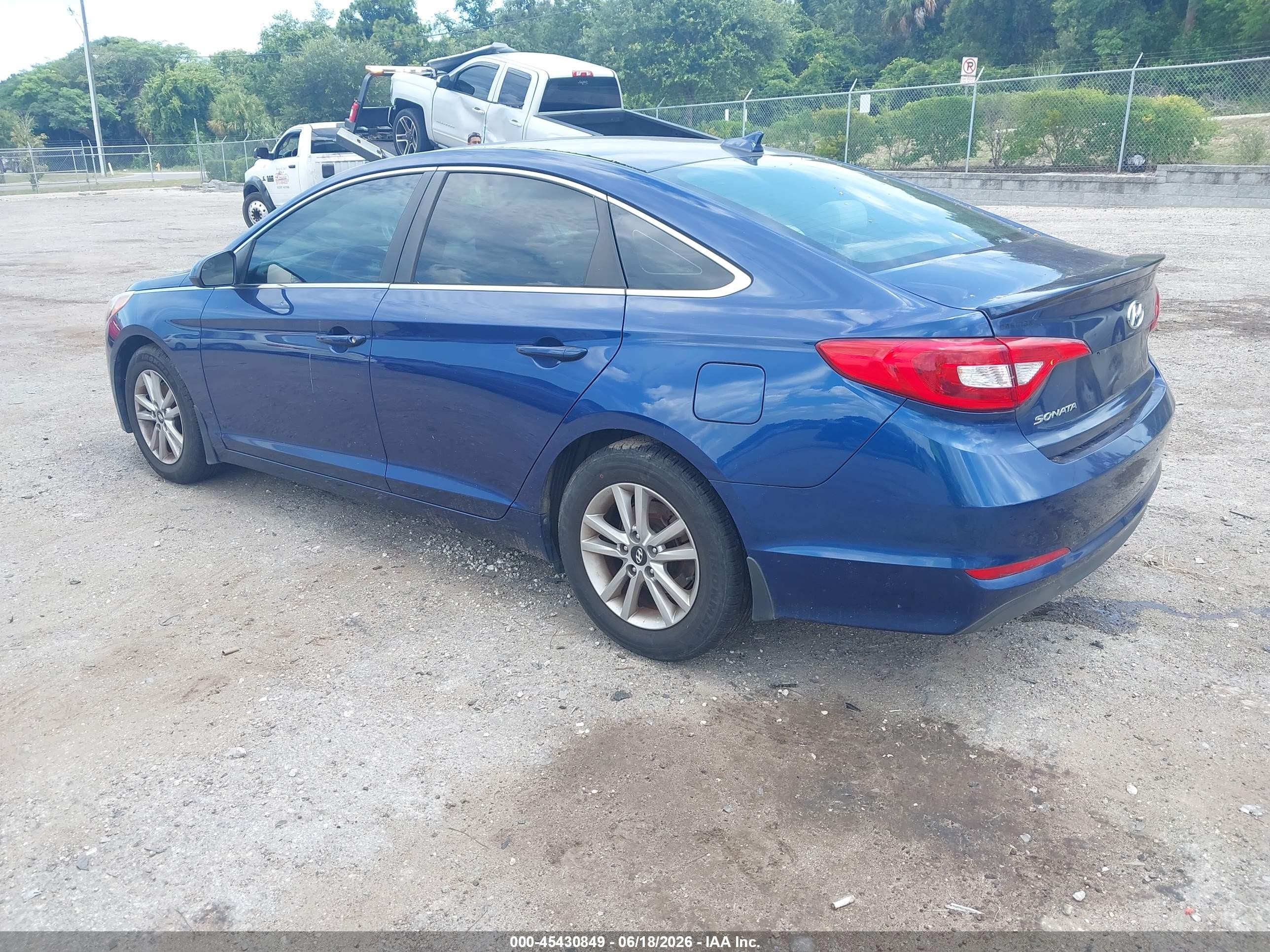 2016 Hyundai Sonata Se Blue vin: 5NPE24AF3GH380751