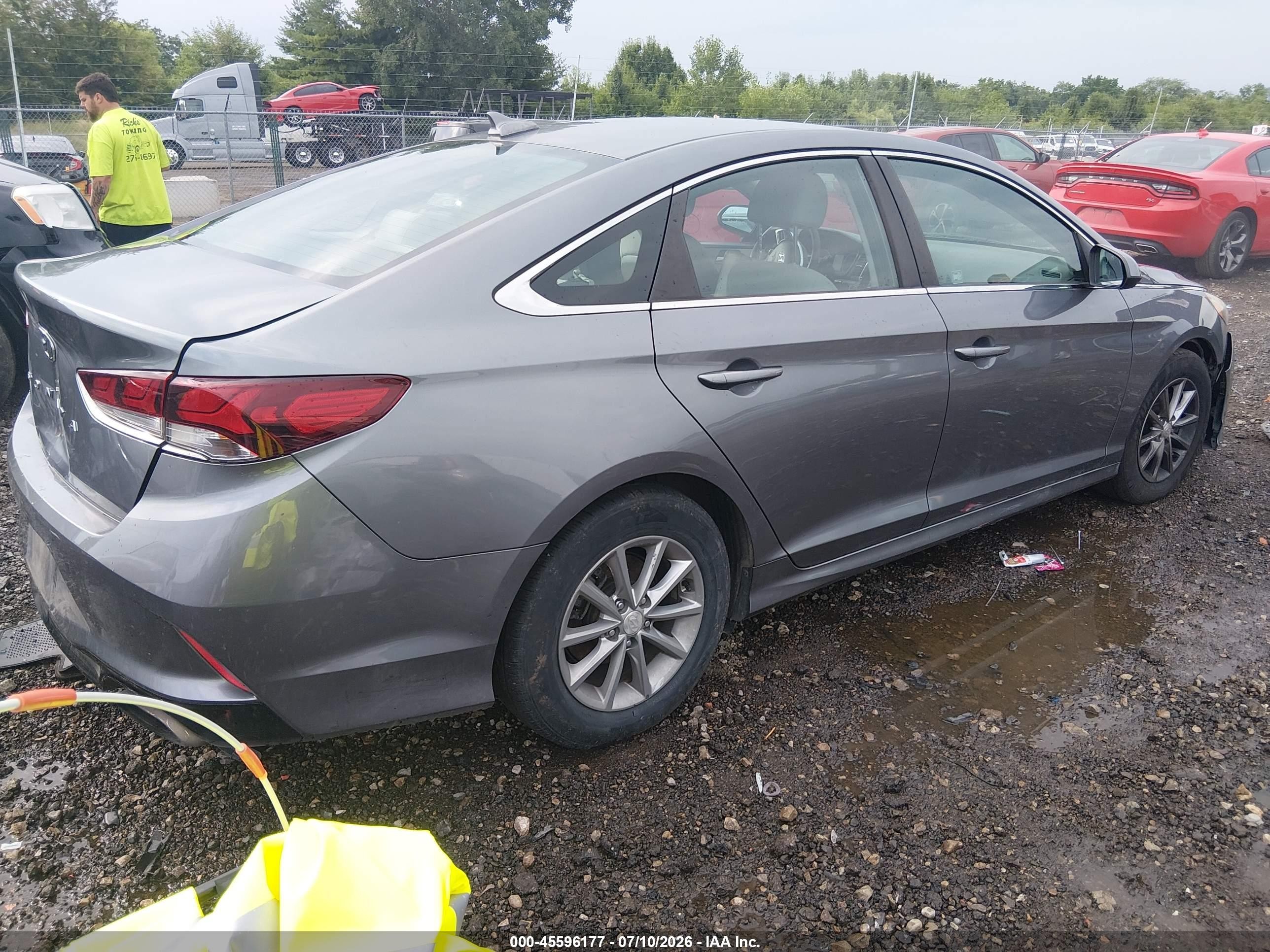 2018 Hyundai Sonata Se Gray vin: 5NPE24AF3JH642629