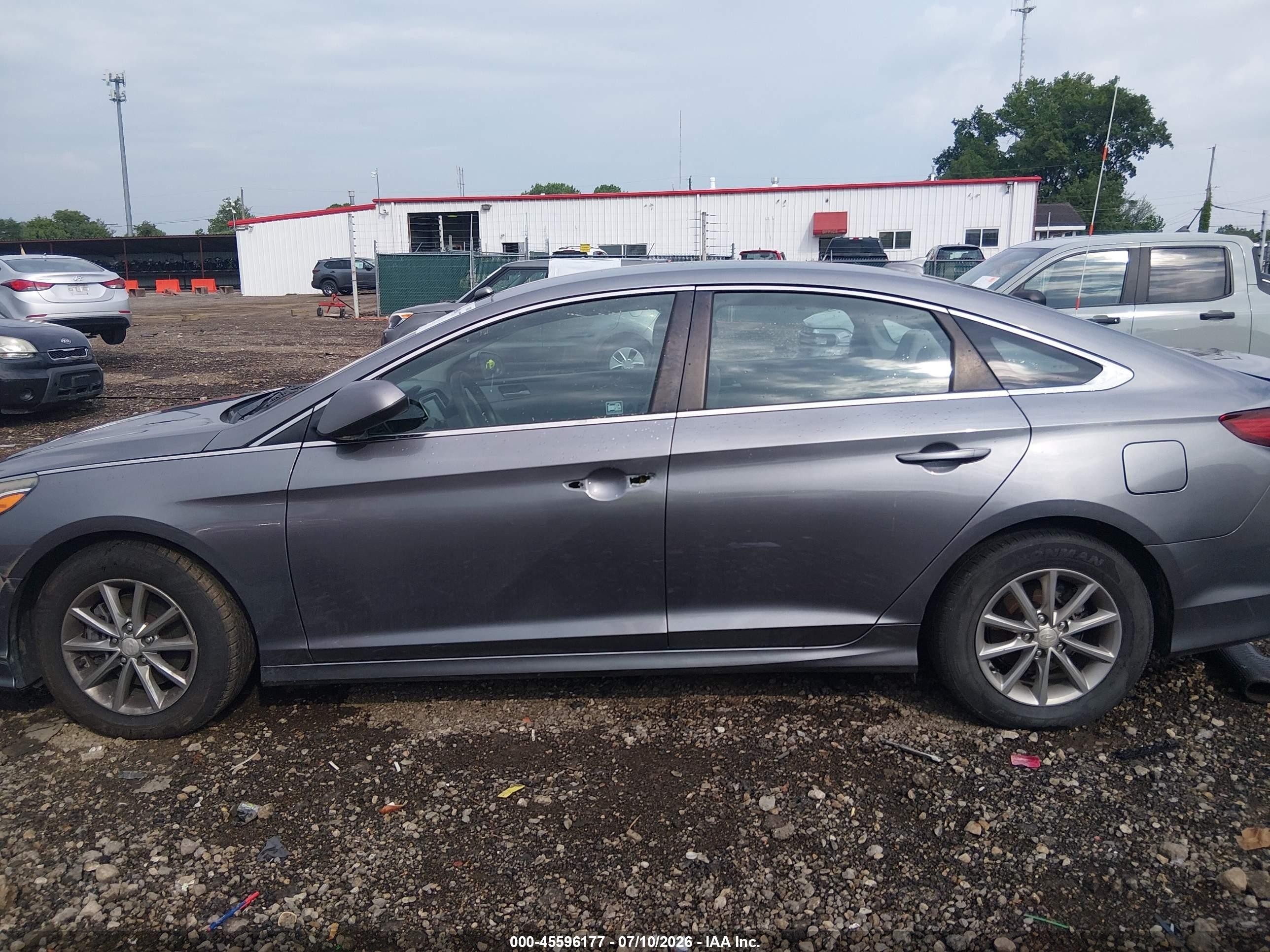 2018 Hyundai Sonata Se Gray vin: 5NPE24AF3JH642629