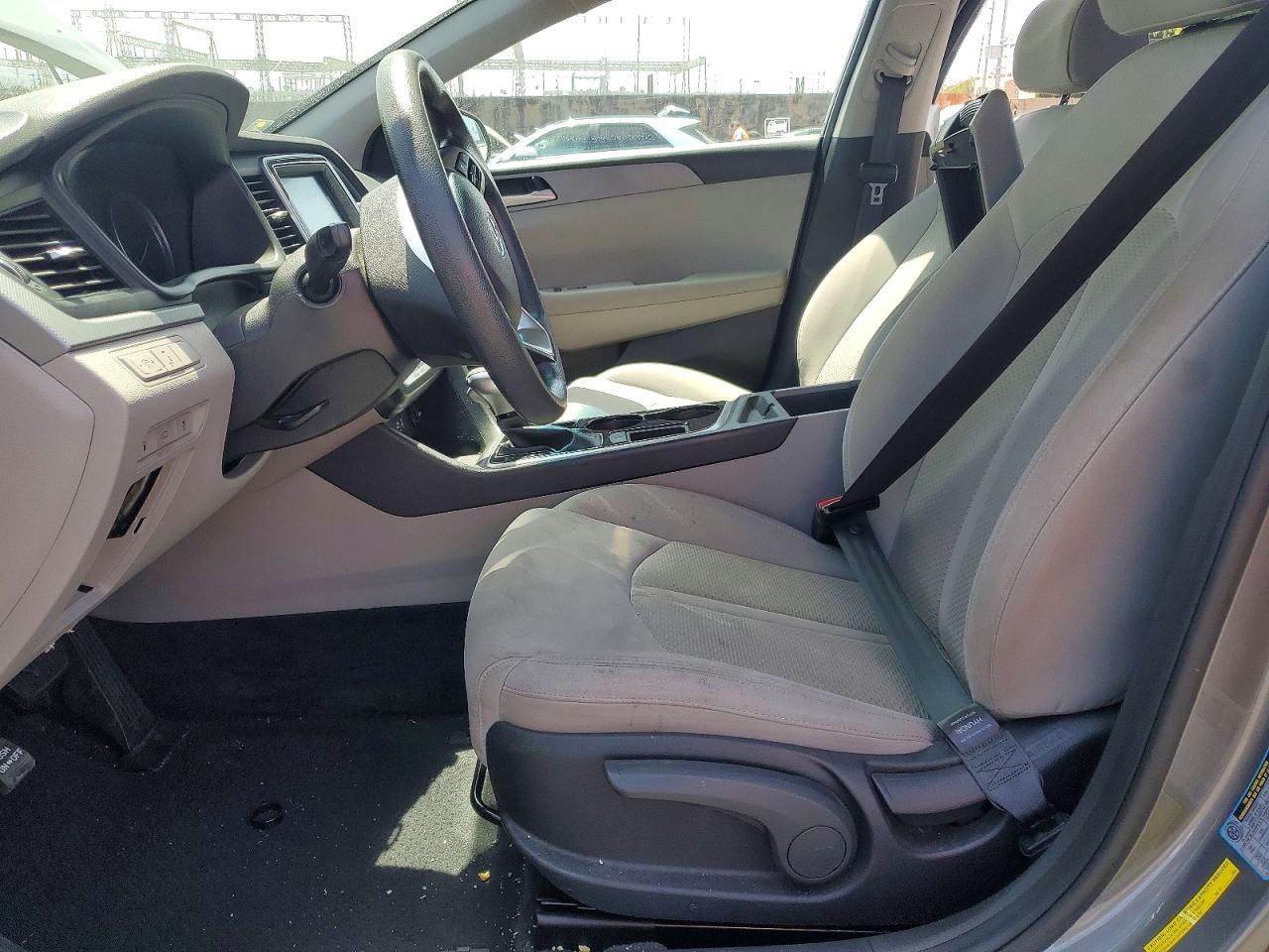 2018 Hyundai Sonata Se Gray vin: 5NPE24AF3JH696335