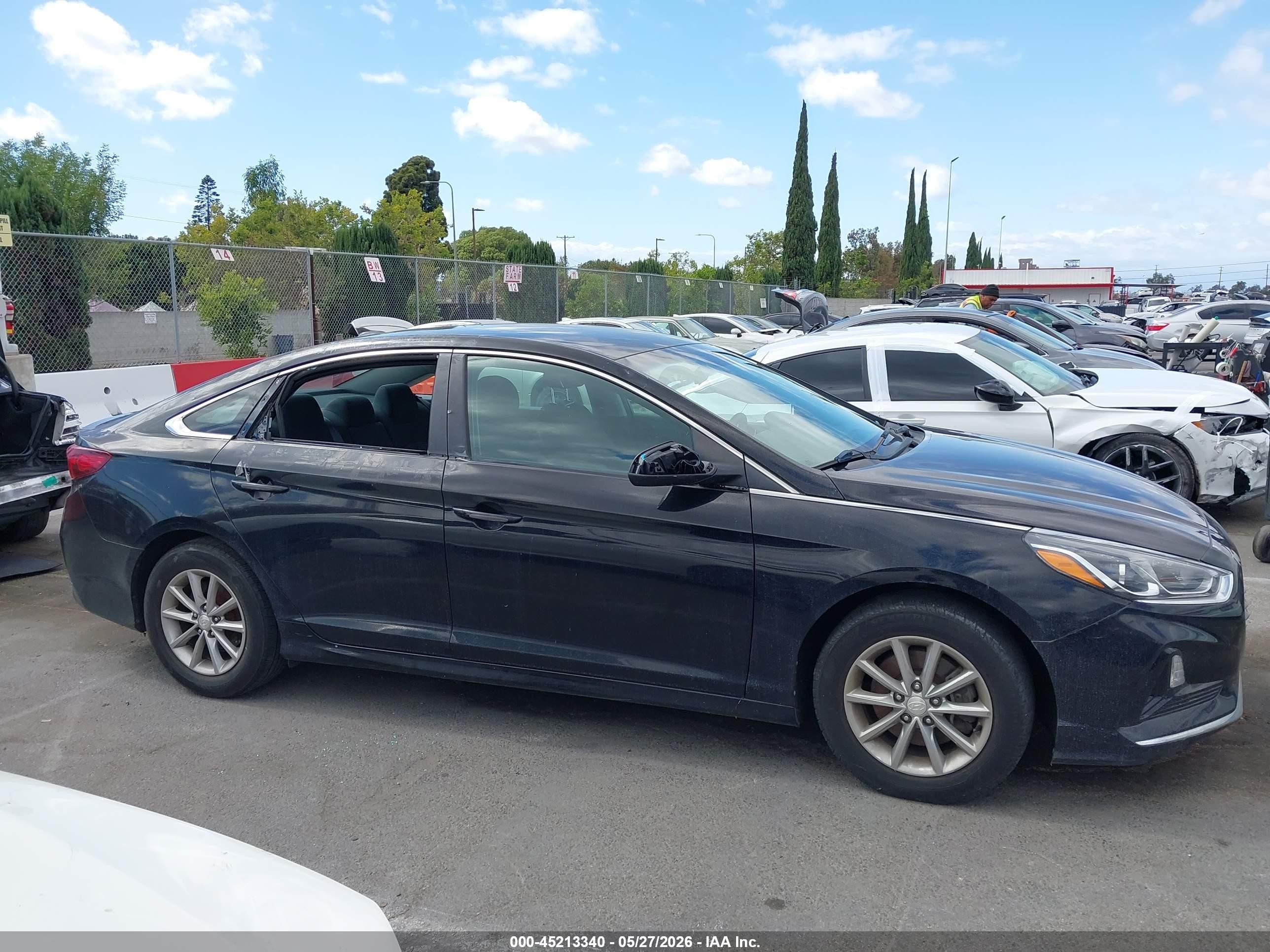2018 Hyundai Sonata Se Черный vin: 5NPE24AF3JH726272