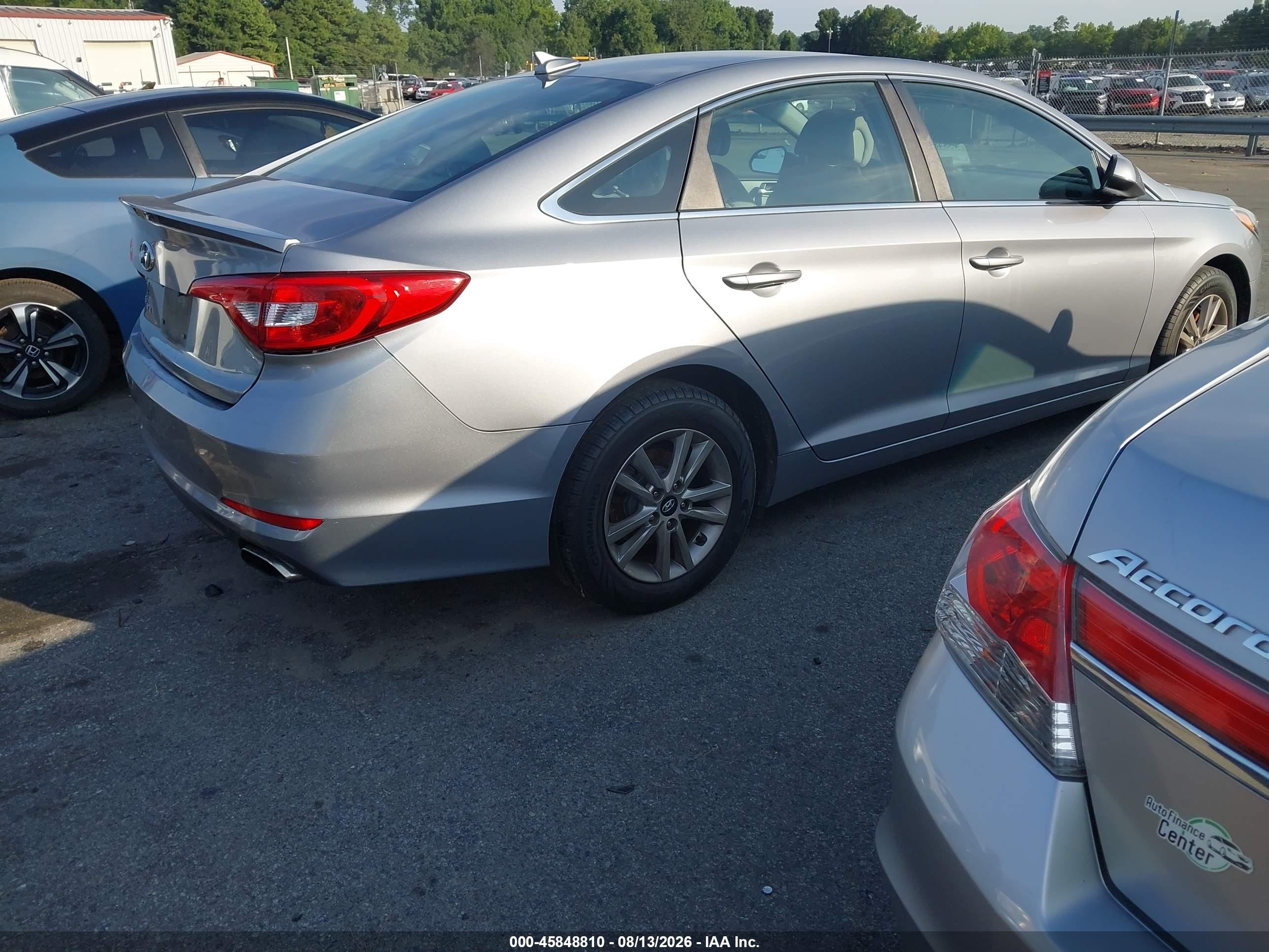2015 Hyundai Sonata Se Серебряный vin: 5NPE24AF4FH002288