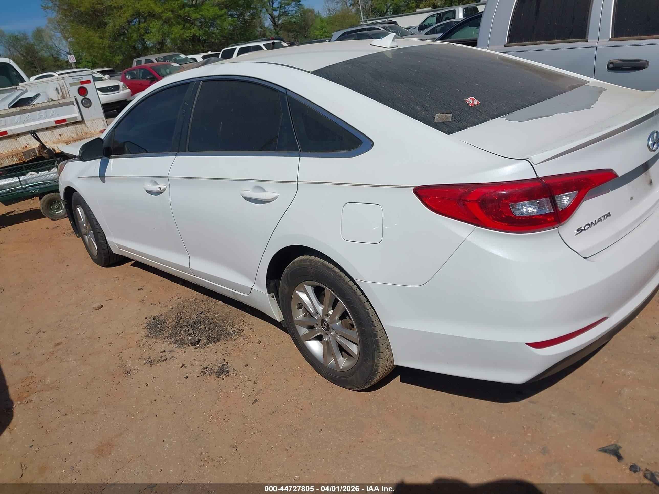 2015 Hyundai Sonata Se White vin: 5NPE24AF4FH008639