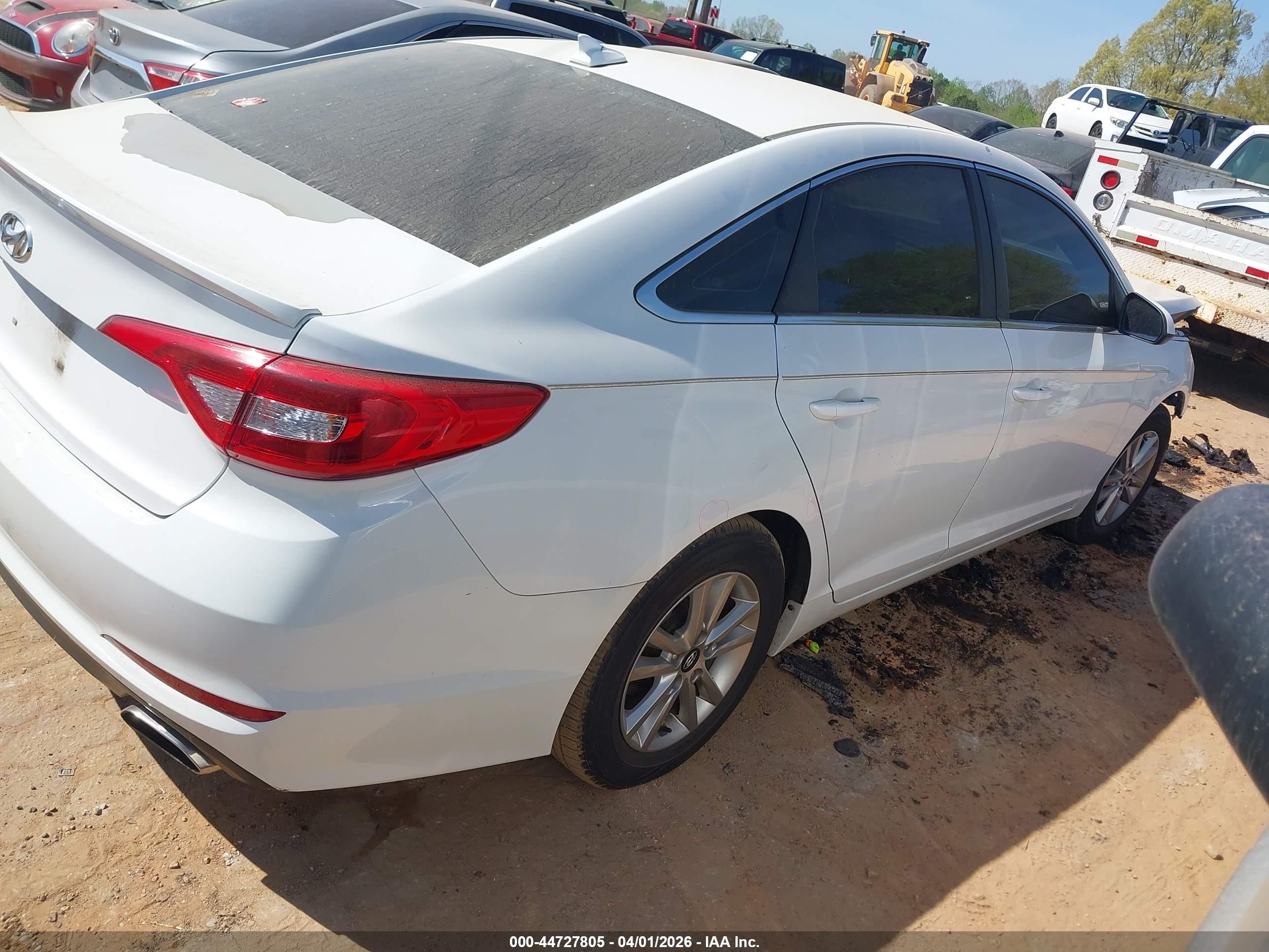 2015 Hyundai Sonata Se White vin: 5NPE24AF4FH008639