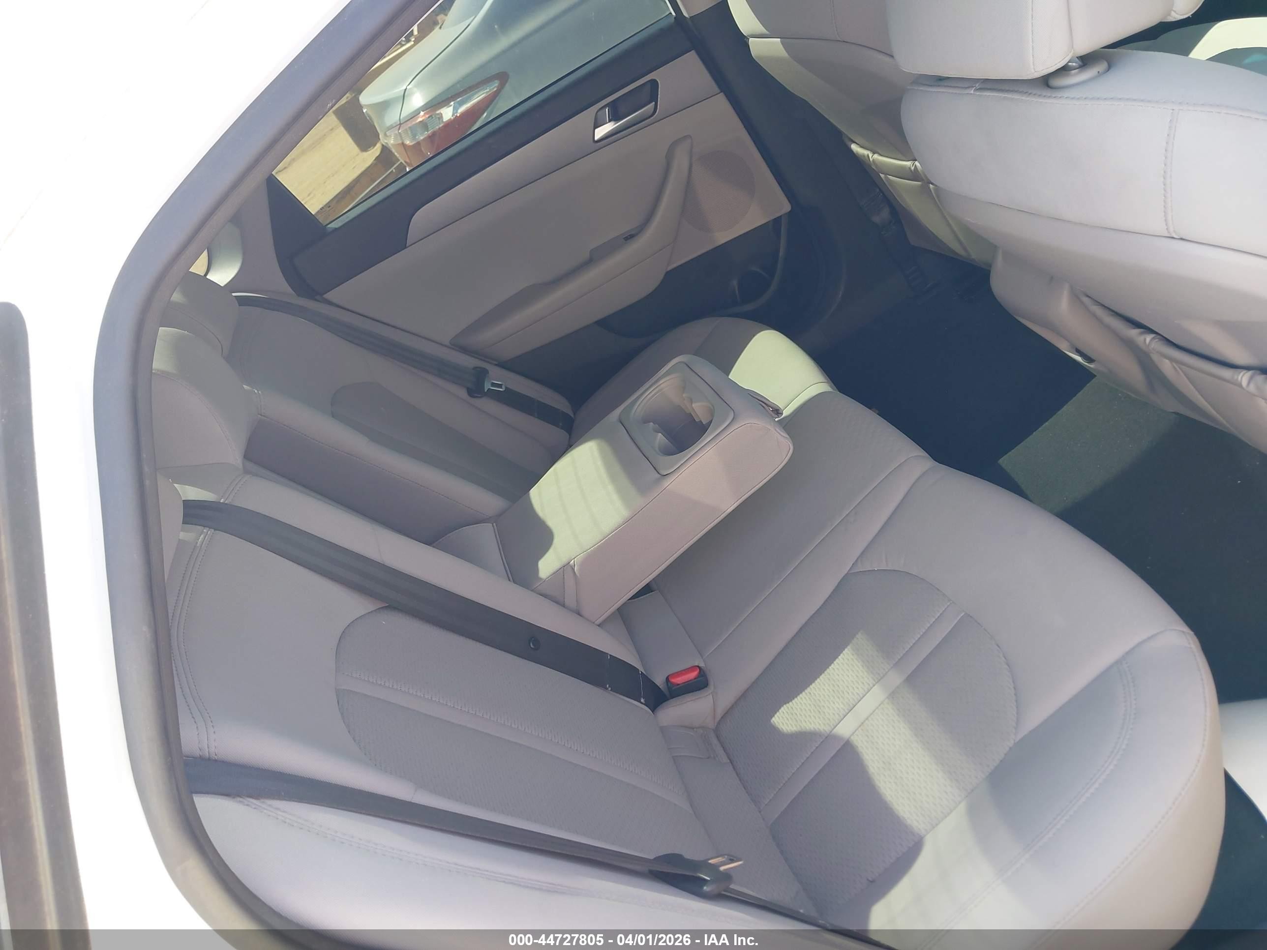 2015 Hyundai Sonata Se White vin: 5NPE24AF4FH008639