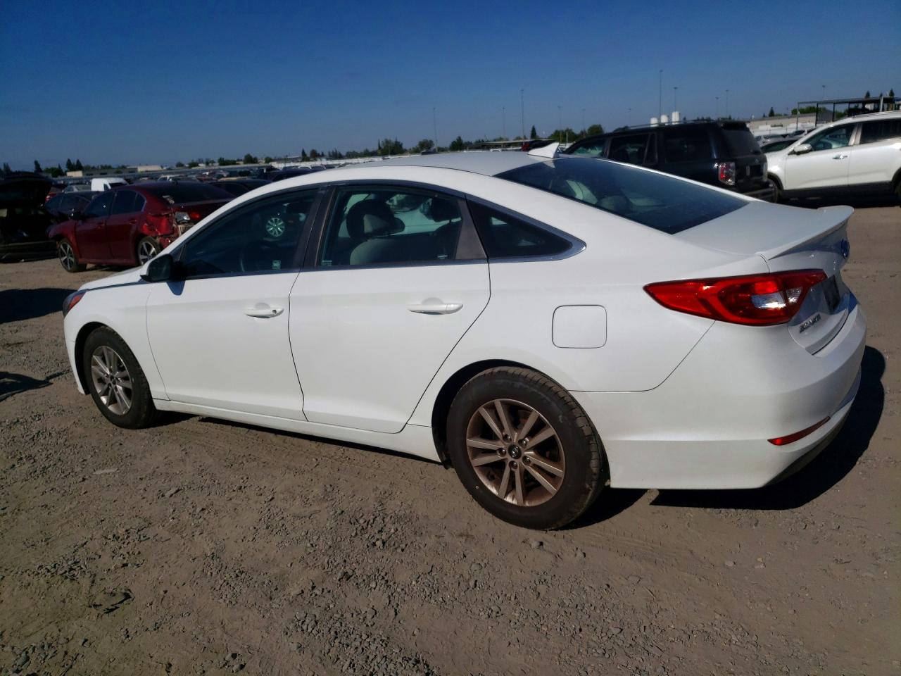 2015 Hyundai Sonata Se White vin: 5NPE24AF4FH010634