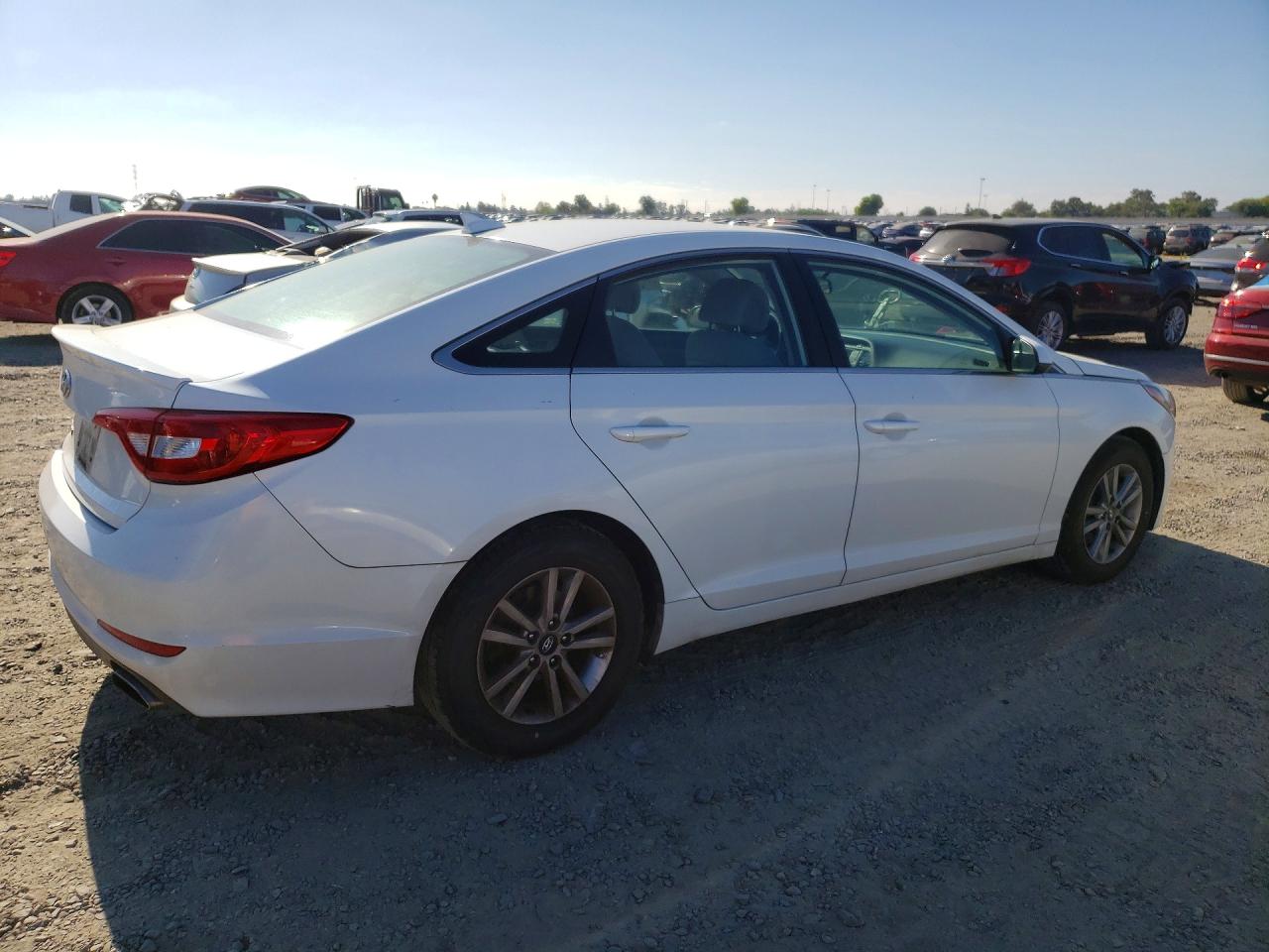 2015 Hyundai Sonata Se White vin: 5NPE24AF4FH010634