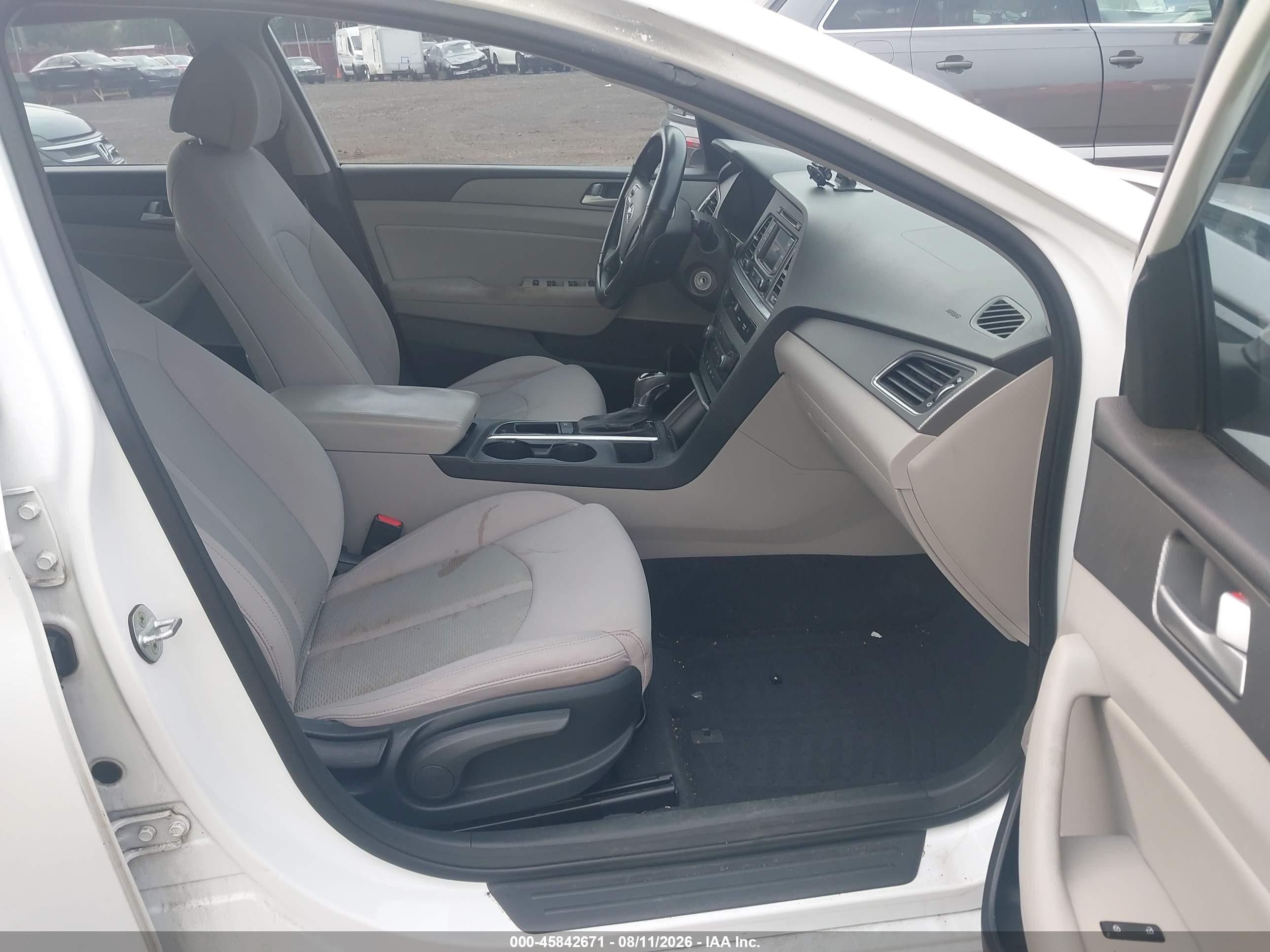 2015 Hyundai Sonata Se White vin: 5NPE24AF4FH019060