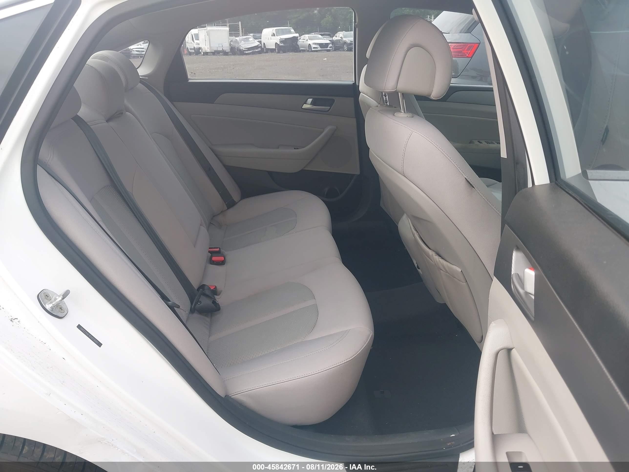 2015 Hyundai Sonata Se White vin: 5NPE24AF4FH019060