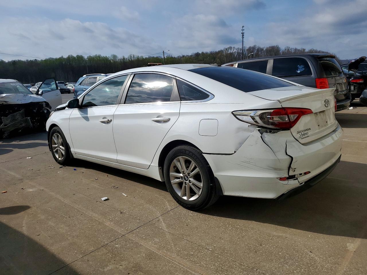 2015 Hyundai Sonata Se White vin: 5NPE24AF4FH037994