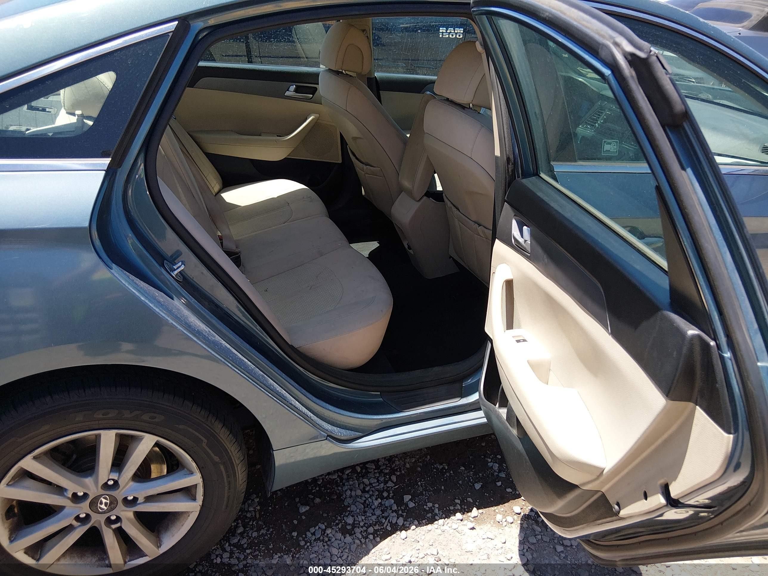 2015 Hyundai Sonata Se Blue vin: 5NPE24AF4FH039759