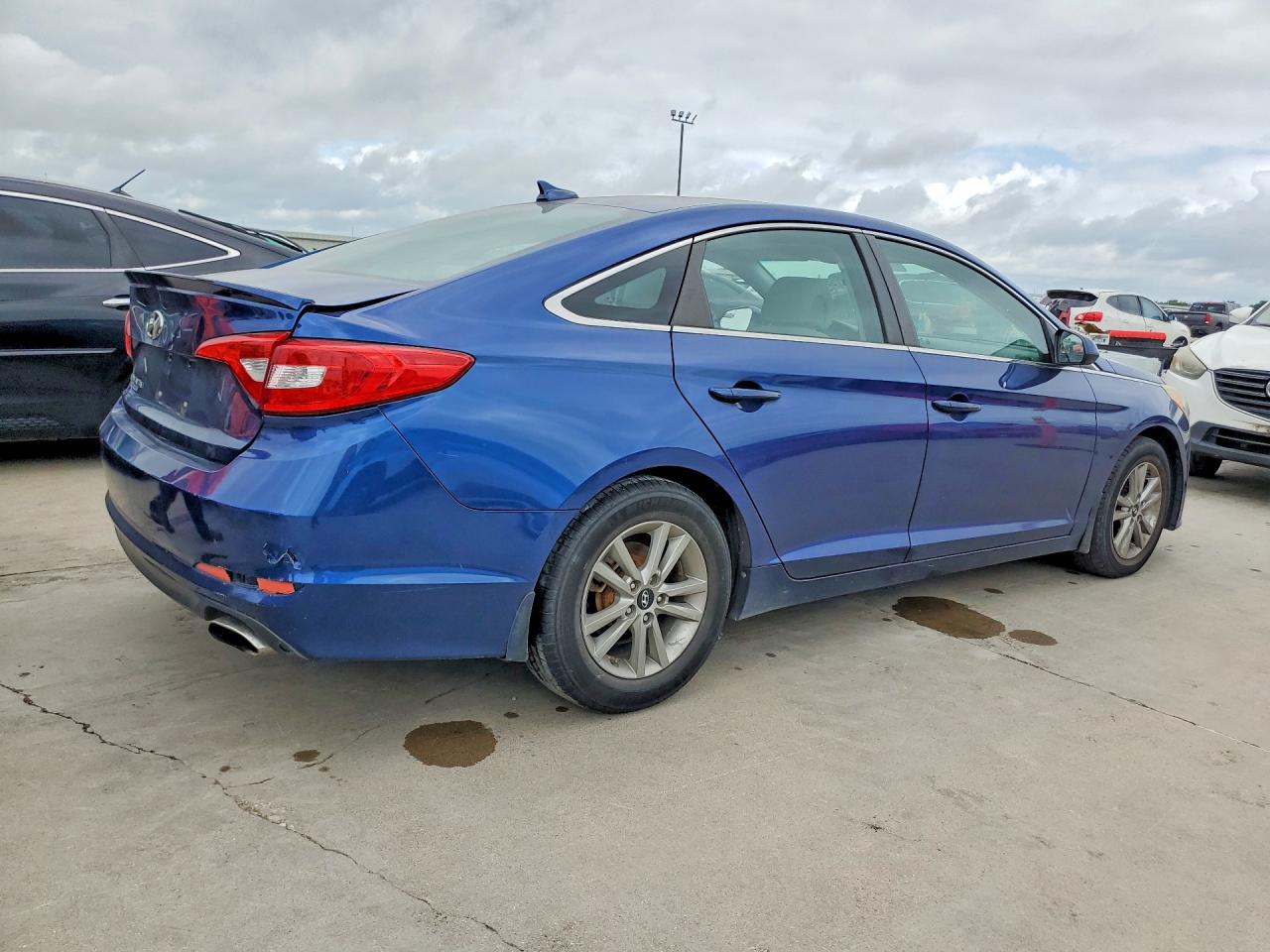 2015 Hyundai Sonata Se Blue vin: 5NPE24AF4FH041558