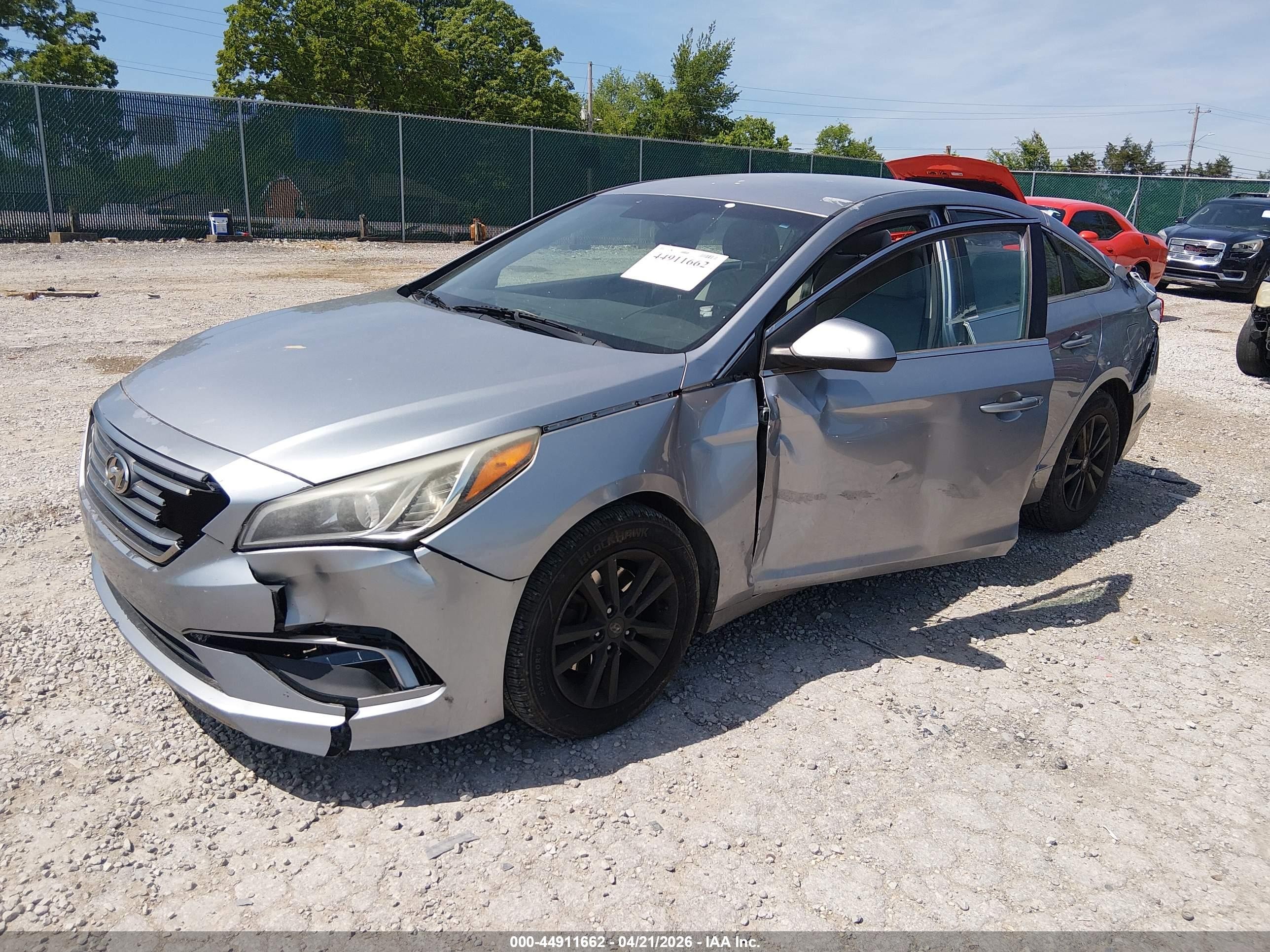 2015 Hyundai Sonata Se Silver vin: 5NPE24AF4FH073877