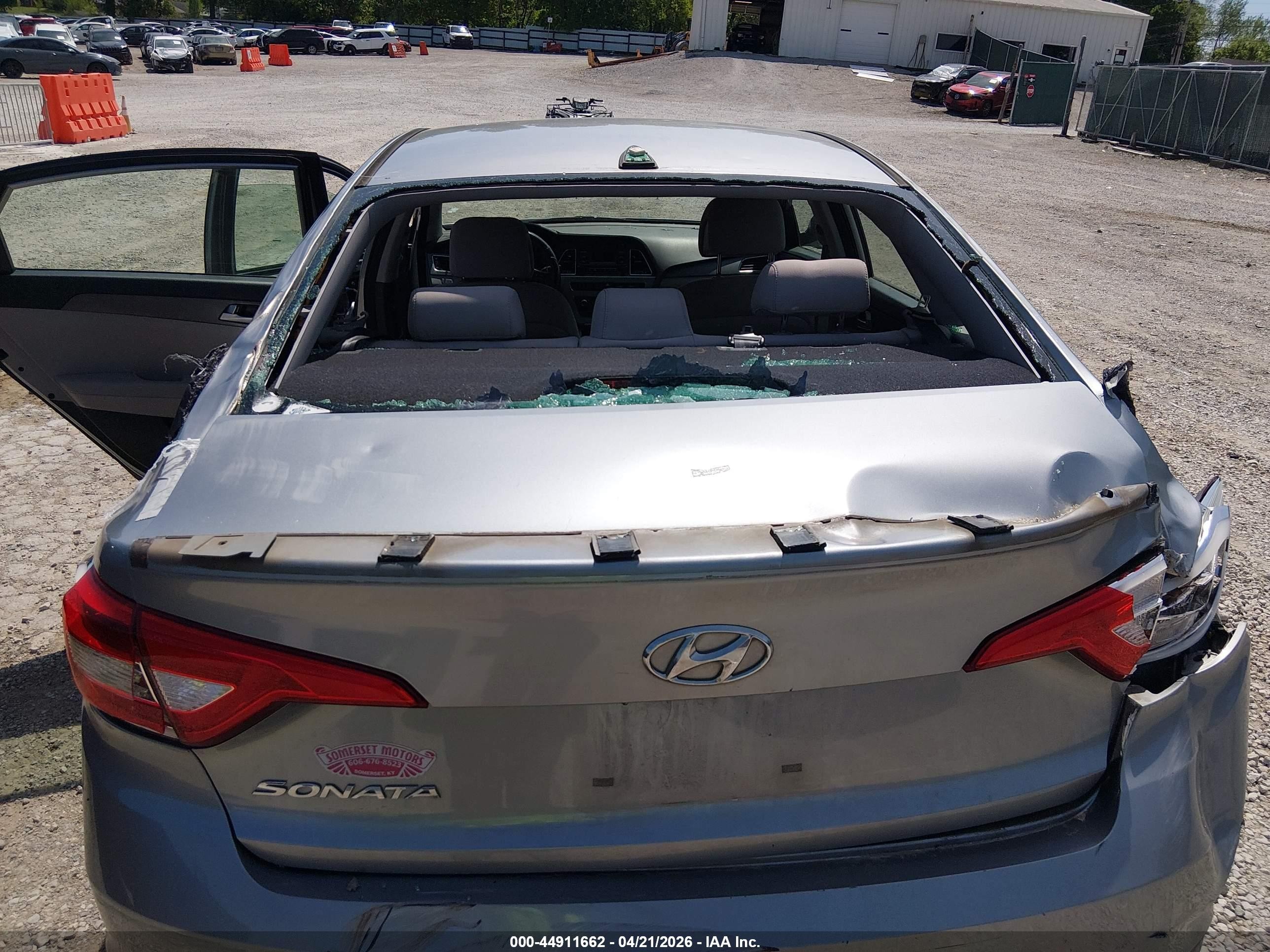 2015 Hyundai Sonata Se Silver vin: 5NPE24AF4FH073877
