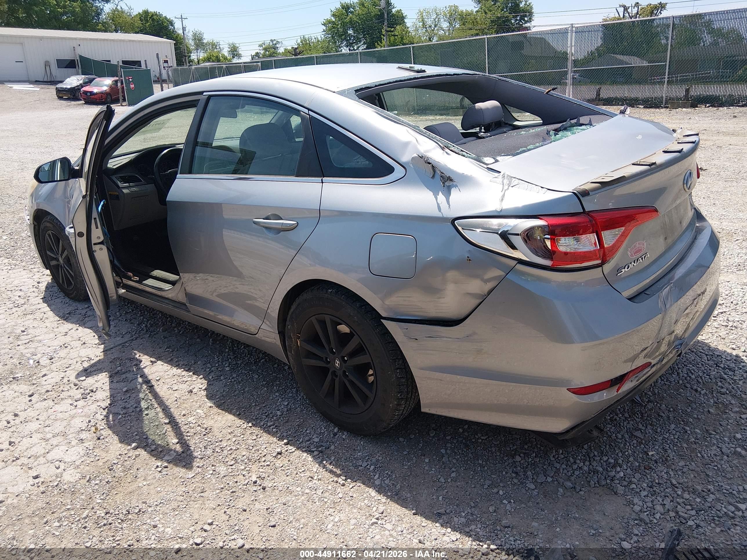 2015 Hyundai Sonata Se Silver vin: 5NPE24AF4FH073877