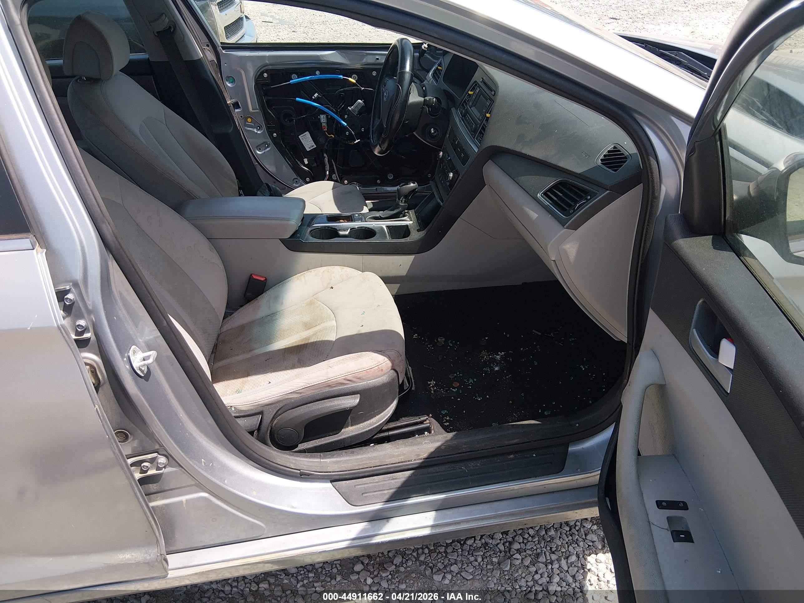2015 Hyundai Sonata Se Silver vin: 5NPE24AF4FH073877