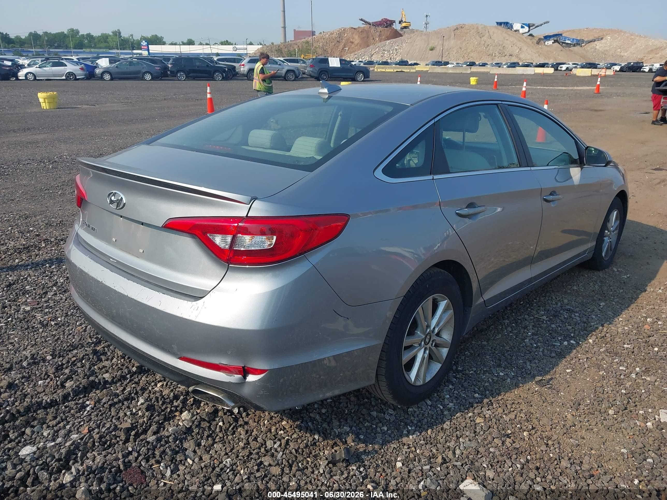 2015 Hyundai Sonata Se Silver vin: 5NPE24AF4FH087469