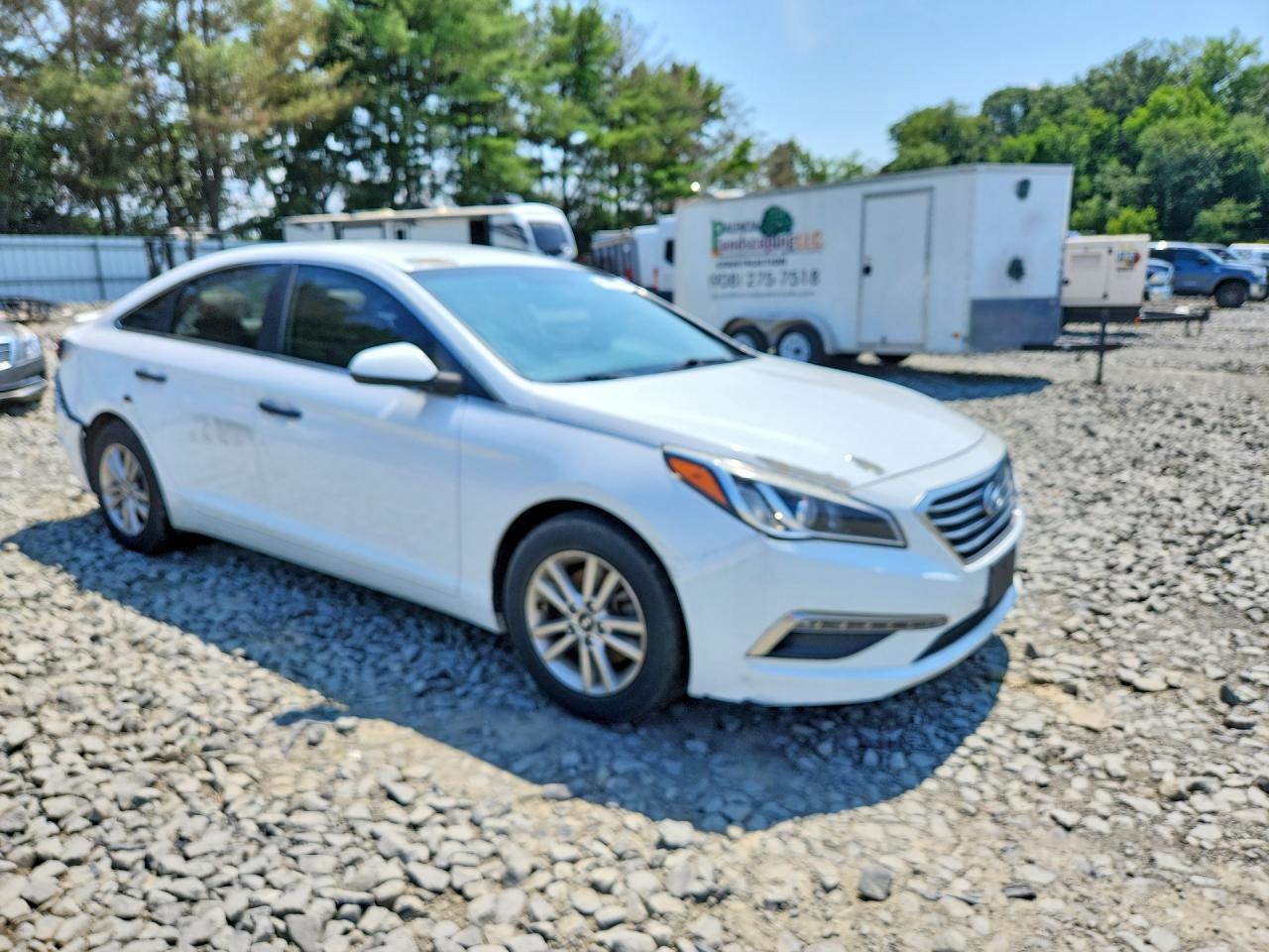 2015 Hyundai Sonata Se White vin: 5NPE24AF4FH176443